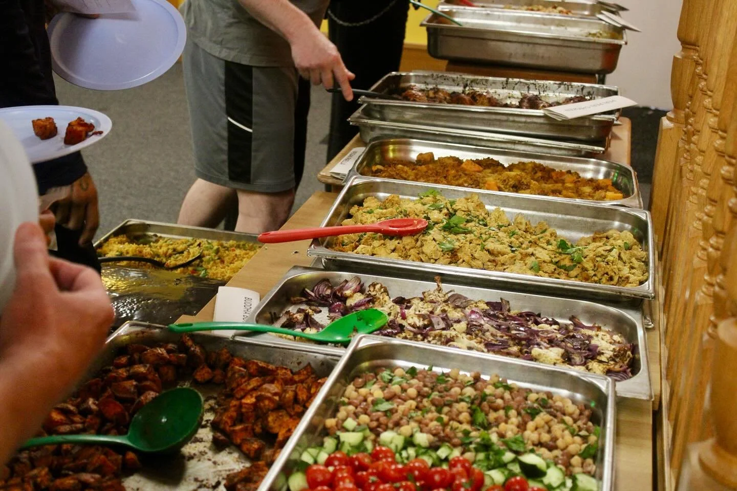 New menu tasting at HMP Bristol 🥗🥬👌🏼☀️

This week, we hosted a tasting of new recipes and menu dishes for the men and staff at HMP Bristol. With a brand new menu launching next week, it was the perfect time to generate a bit of a buzz around the 