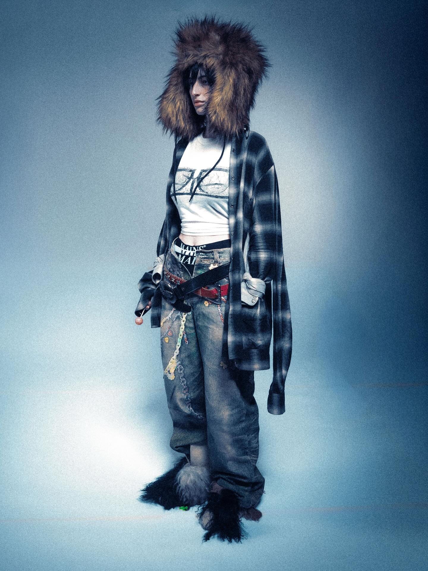 PLAYER 1 💿👾

Creative Direction + Photography- ArtHerd @artherd.co

Model: Honor Gillies  @honor_gillies
Stylist: Eden Lovesee- Clark @edenloveseeclark_stylist
Stylist Assistant: Nicola Morgan @styledbynicolamorgan MUA: Umeo Dunda @umeooo
Hair Styl