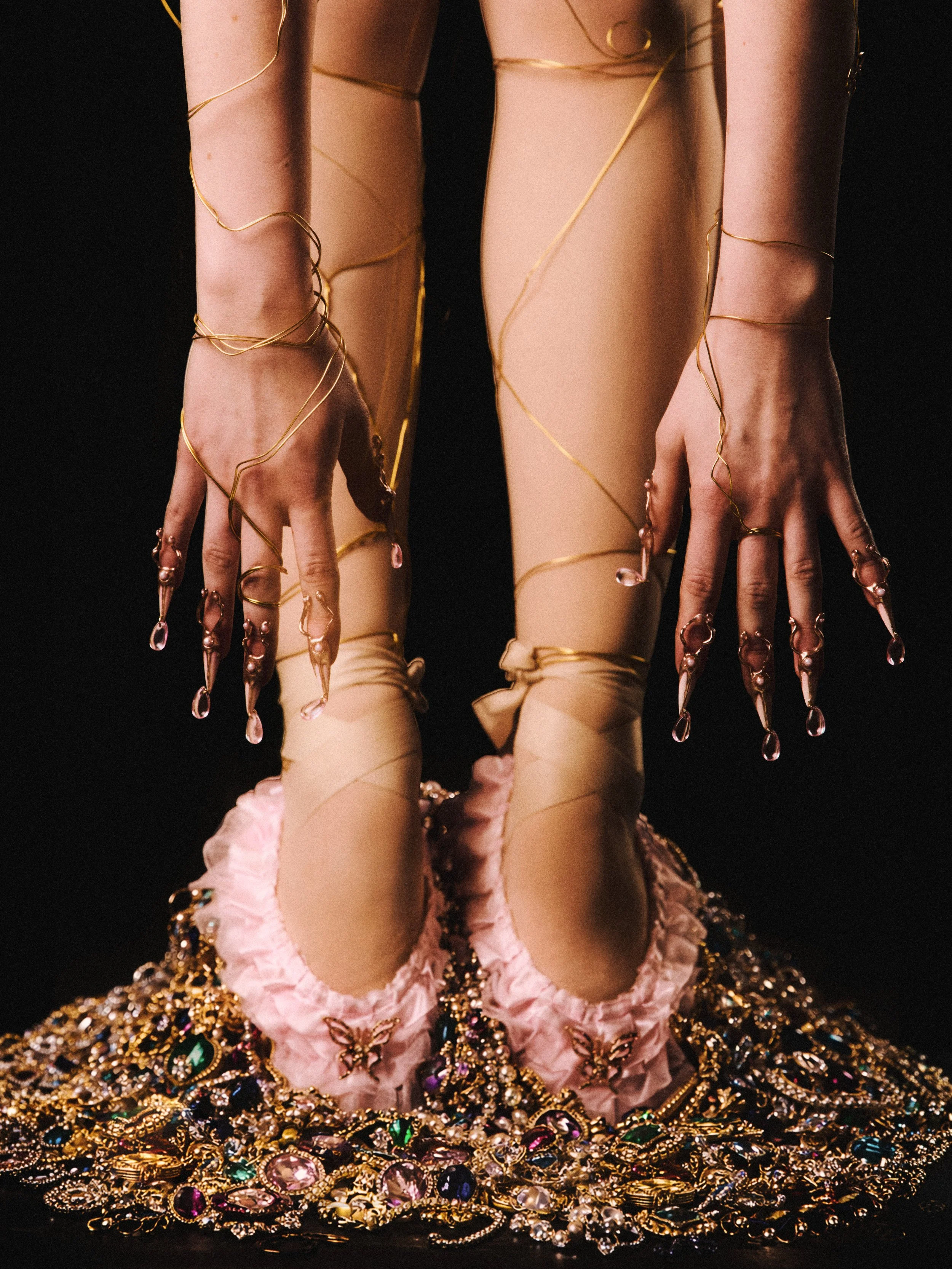 EDITORIAL - LIV2745 1.jpg