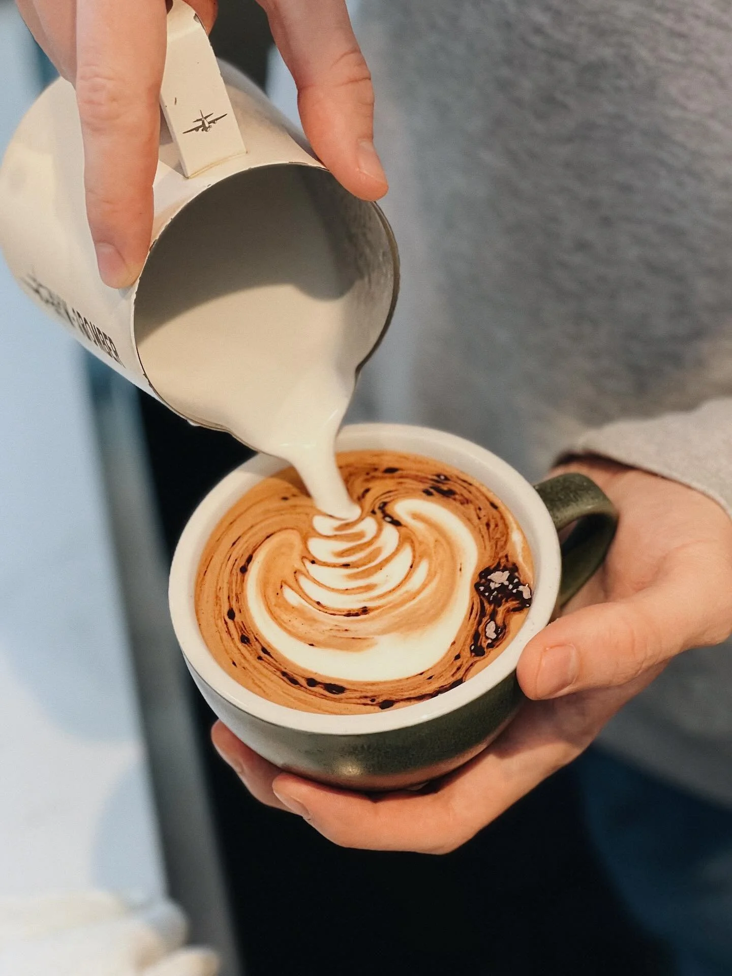End your weekend the right way&mdash;with a gorgeous hot mocha 🍫
&bull;
Remember&mdash;Thanksgiving orders are officially open! Head to the link in our bio to reserve your pies!
📷 @emmacolwellphoto