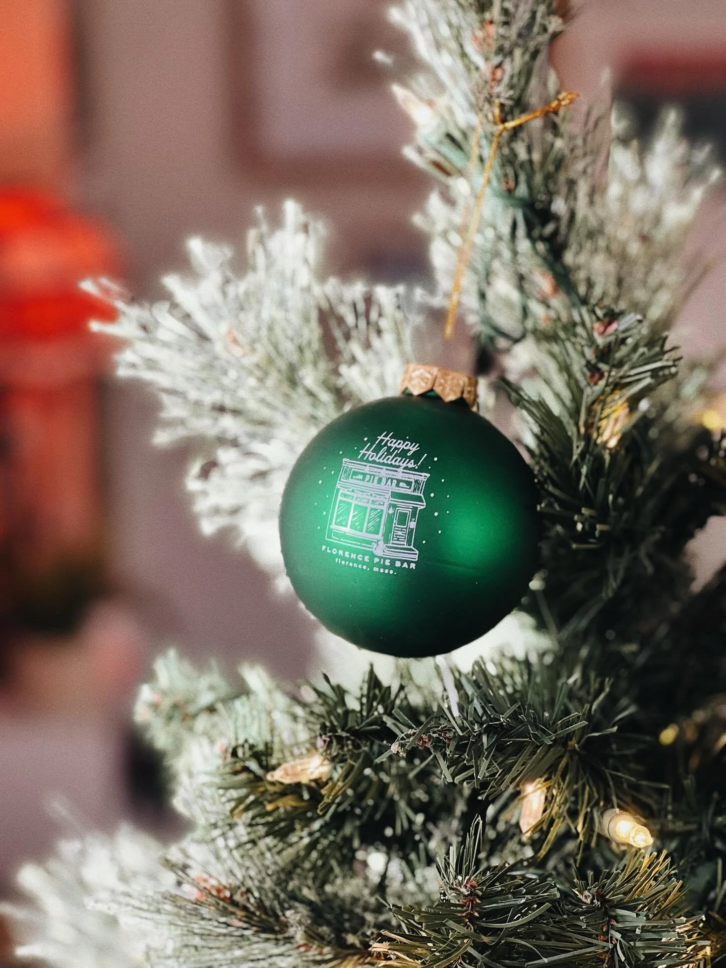 Have you placed your holiday pre orders yet?
&bull;
The pre order window closes on Friday evening! Good news is that we have 3 of our holiday pies featured on our shop menu all week, so you can try before you buy!