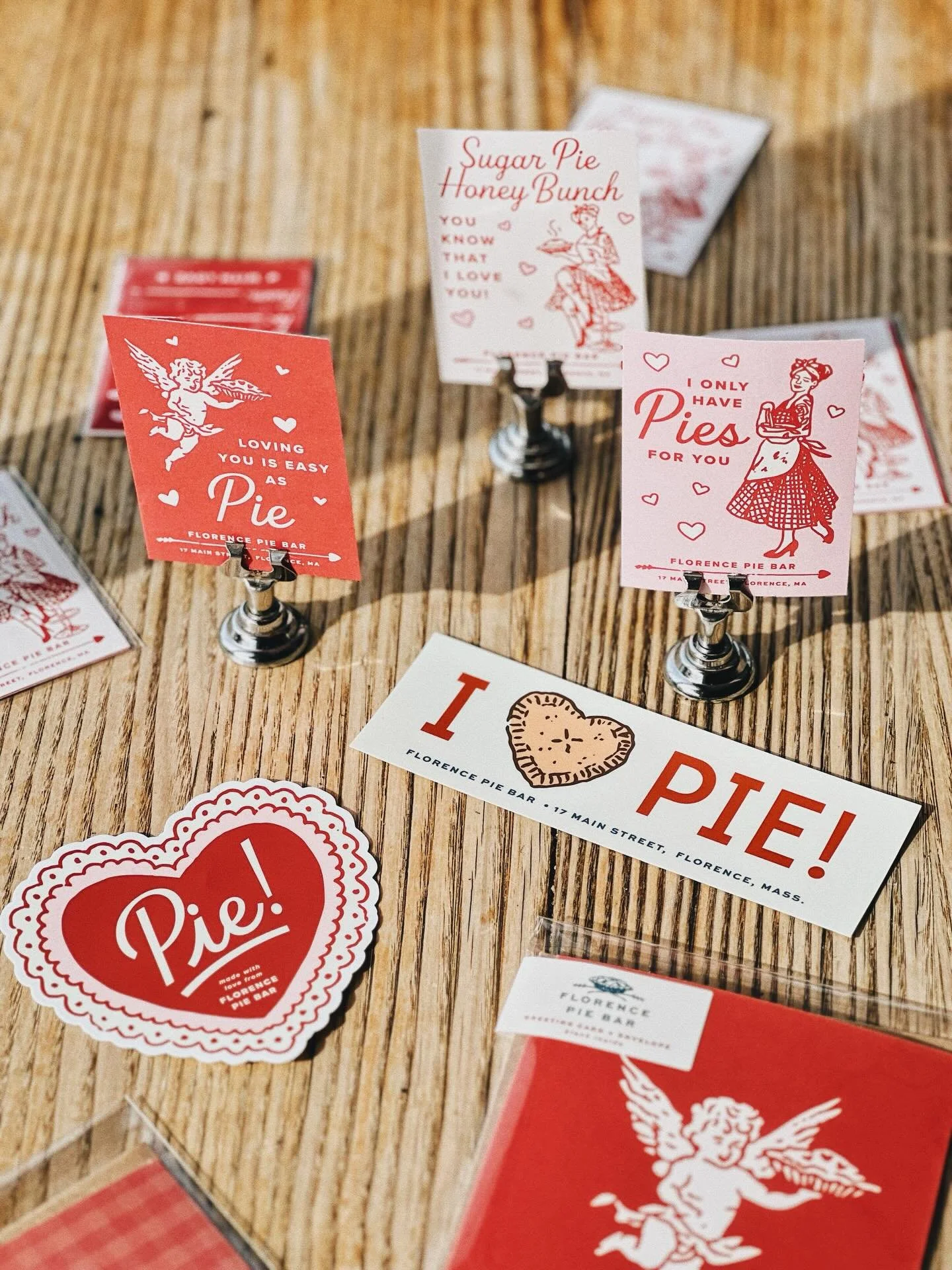 Lots of cute little add ons to grab for your pie loving valentine! 💘
&bull;
Grab a sticker, a pack of 3 valentines, or a full sized card to go along with the sweet treats you preordered when you pick up!!
&bull;
Orders are open for a few more days, 
