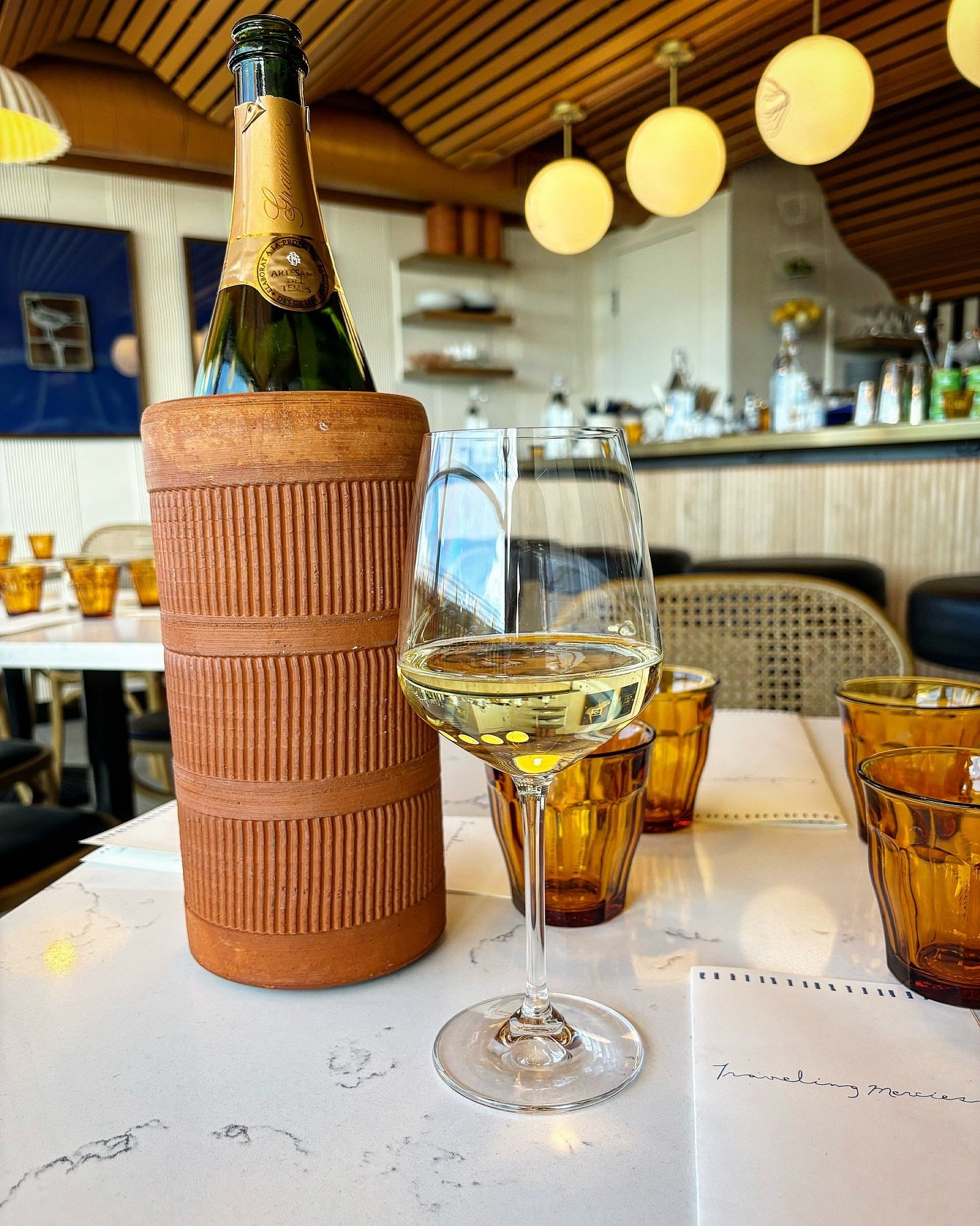 It&rsquo;s a cava kind of day over here&hellip; and oysters too. #winewednesday