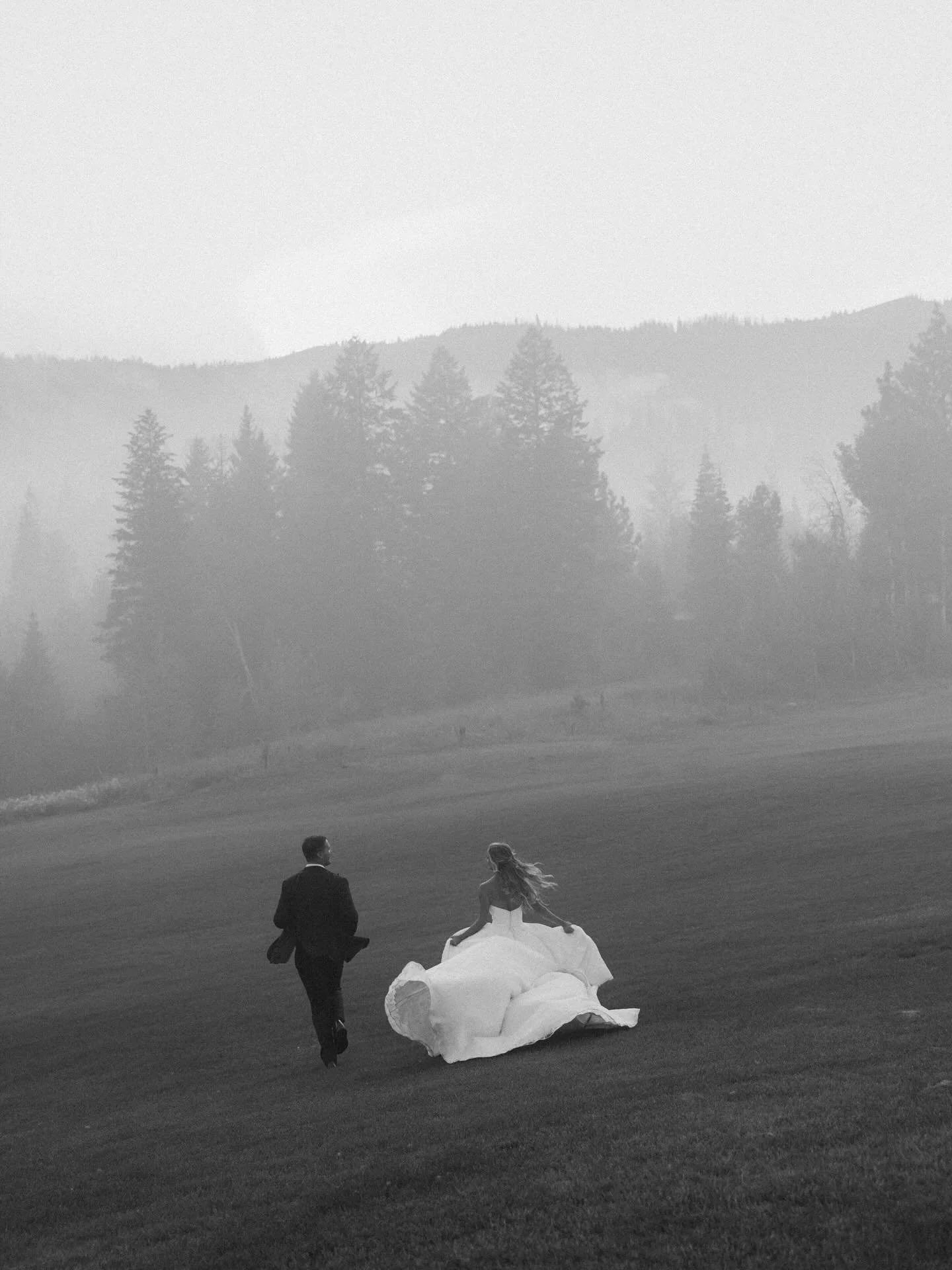Sneak peeks from Jessica &amp; Derek's beautiful mountain wedding - an actual wild fire activity burning just 1 mile away (we could see it on the mtn!!) made this day one tor the books!! But really, I was worried about the smoke for the photos but tu