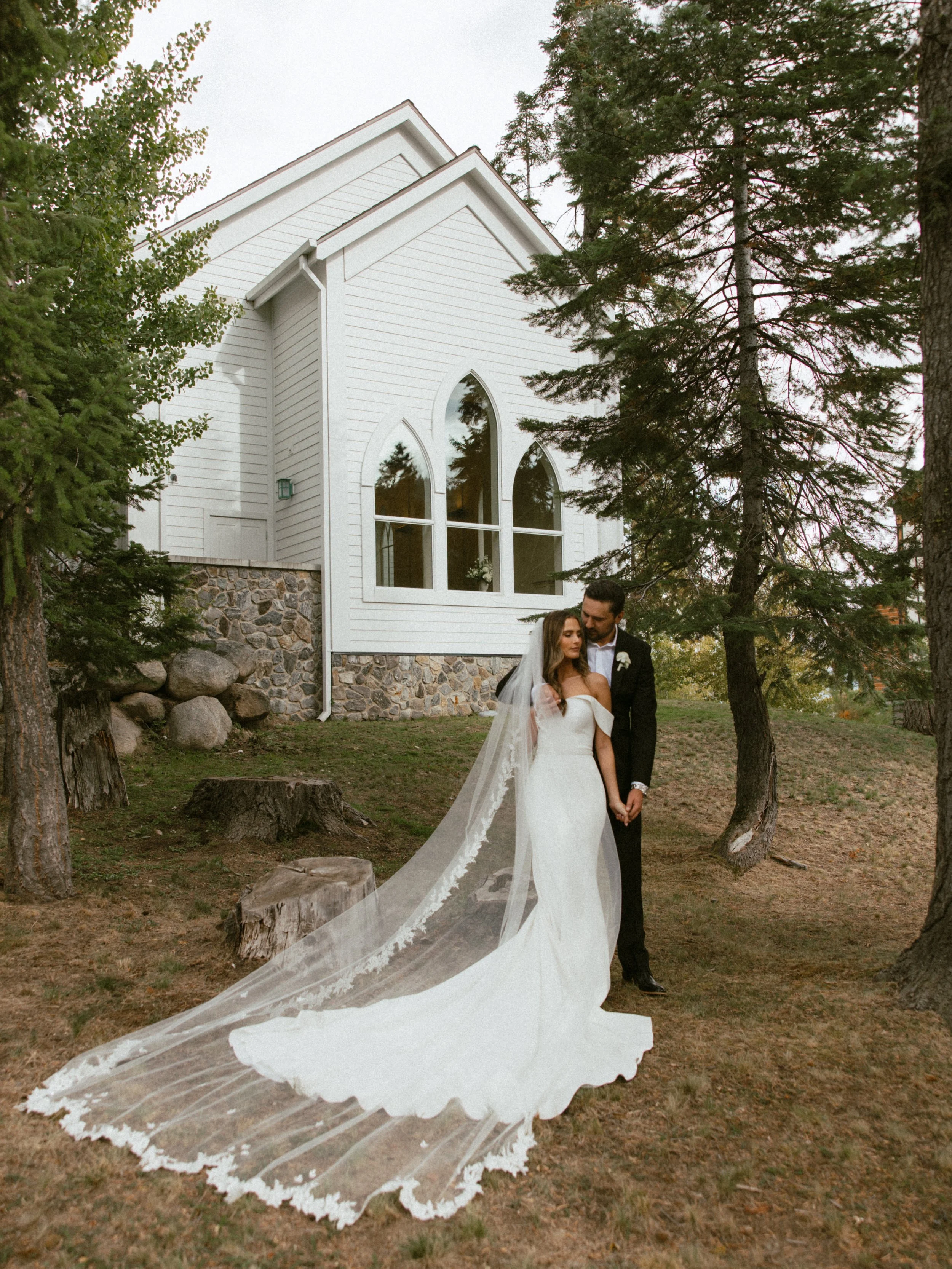 Tamarak Resort Wedding _ bride and groom