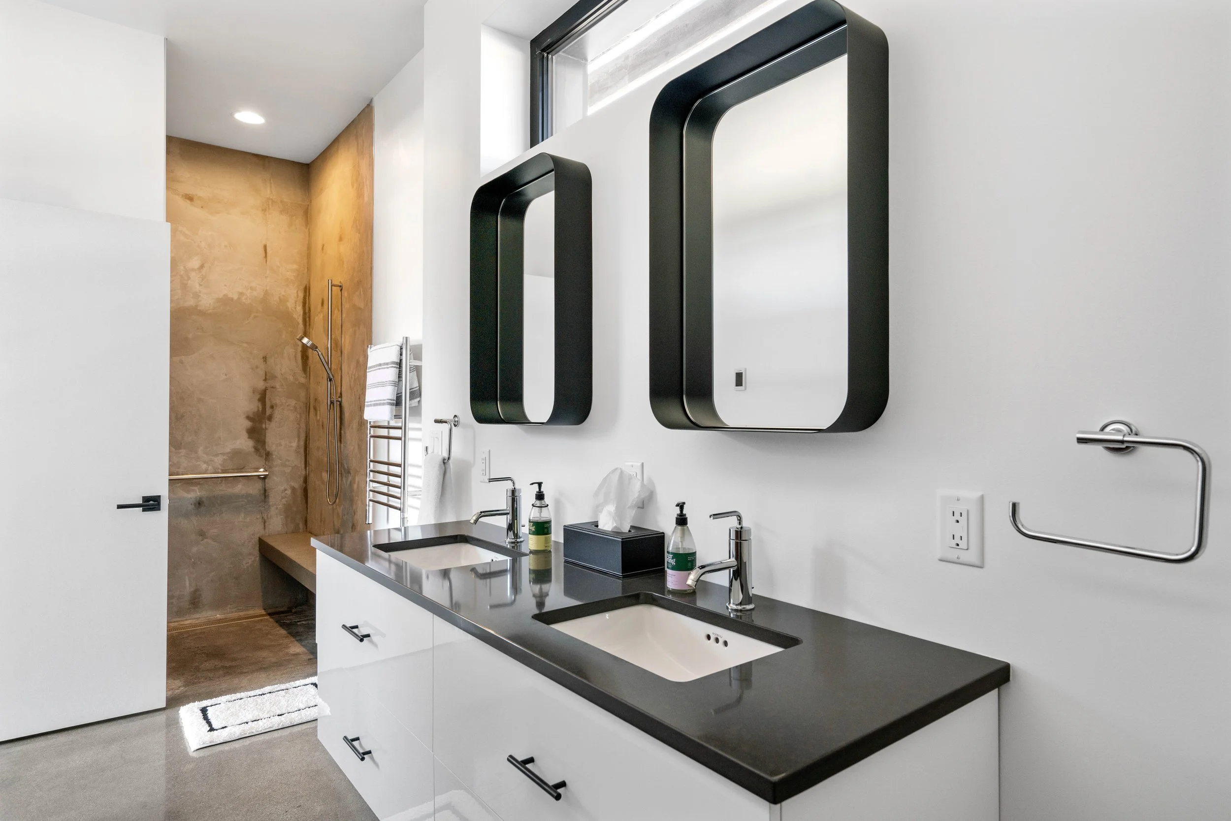 12435 Village View-22.jpg