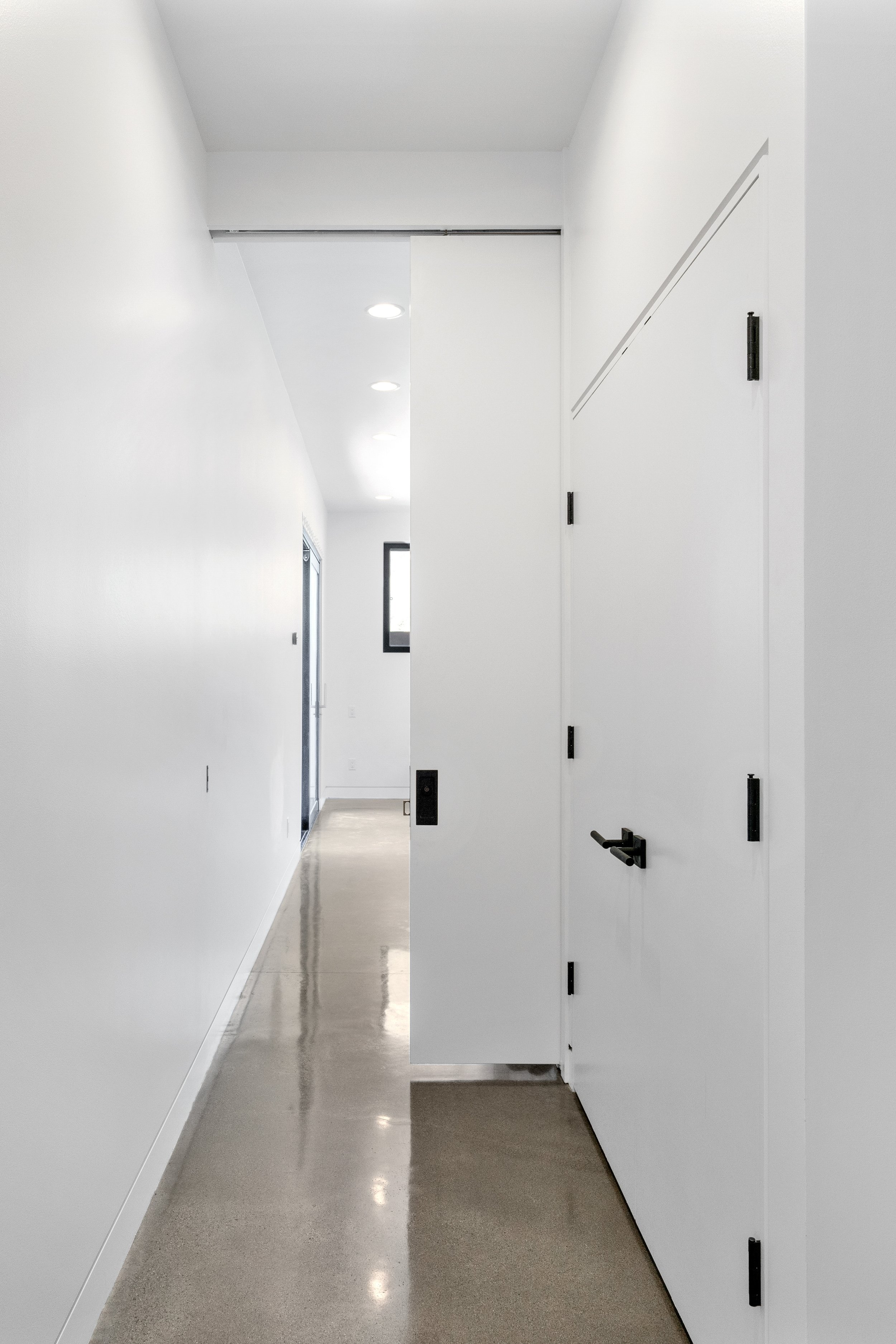 12435 Village View-18.jpg