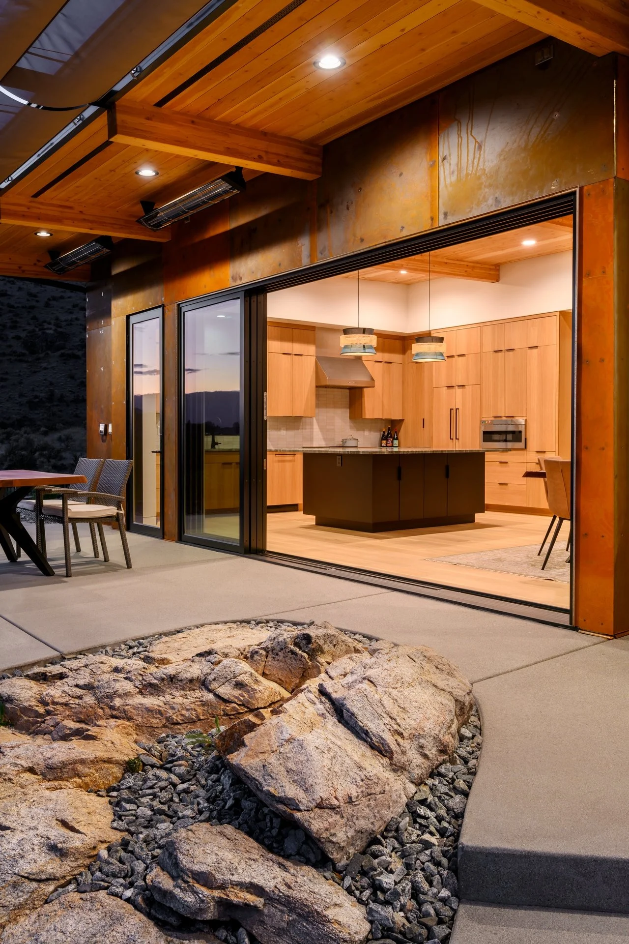 Lakeview-House-02-052126-444-web.jpg