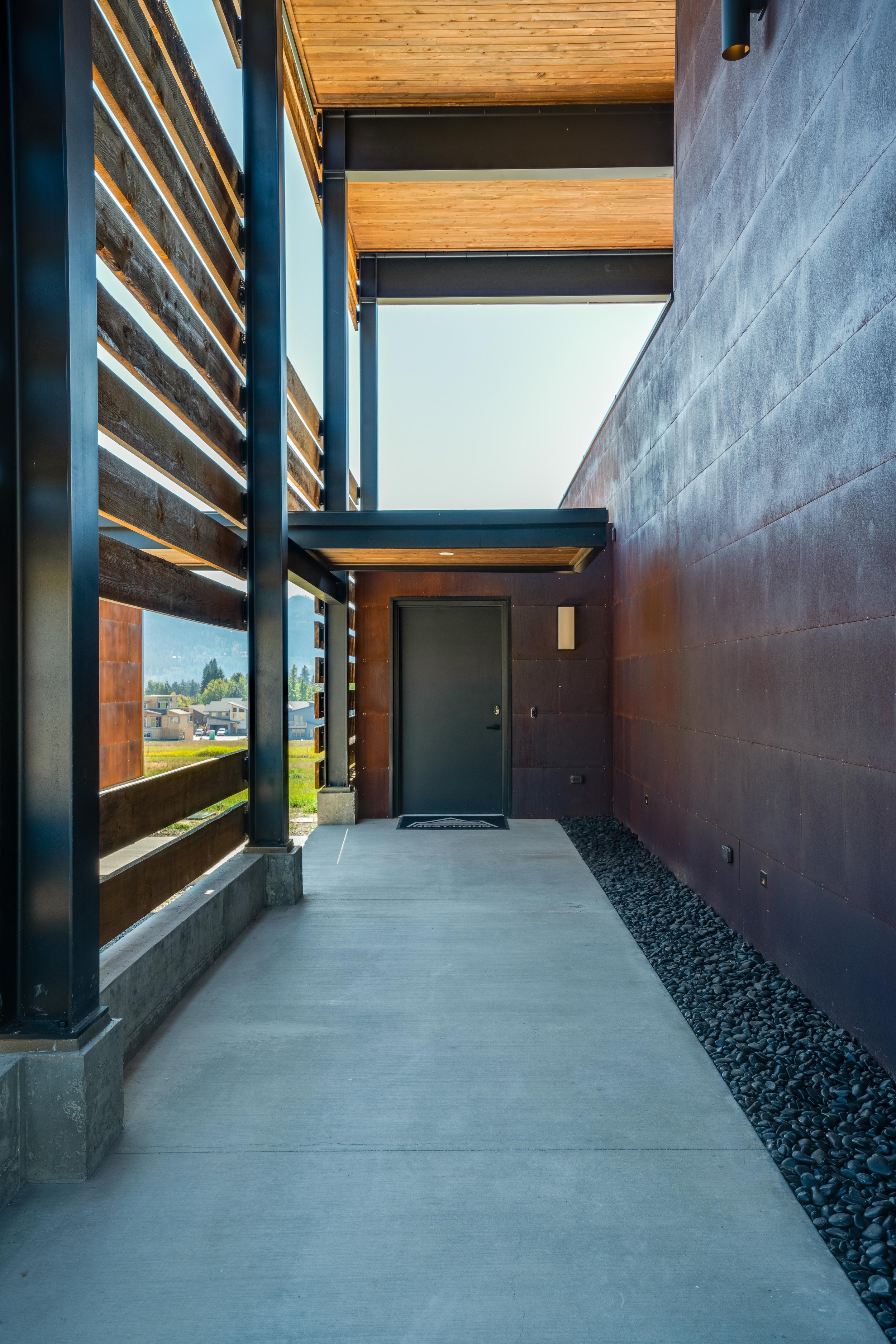 12435 Village View-3.jpg