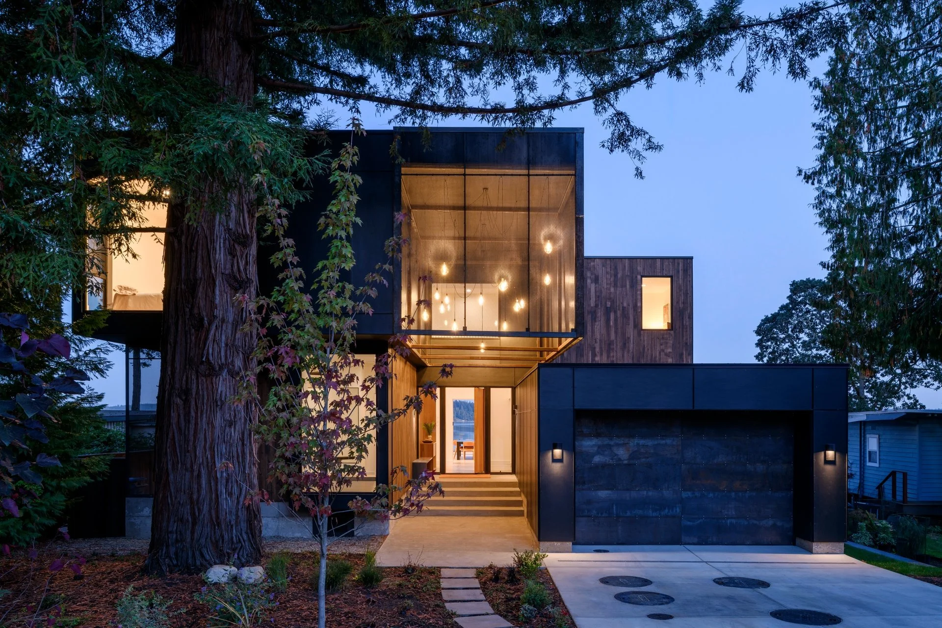 lantern-house-091625-0608-web.jpg