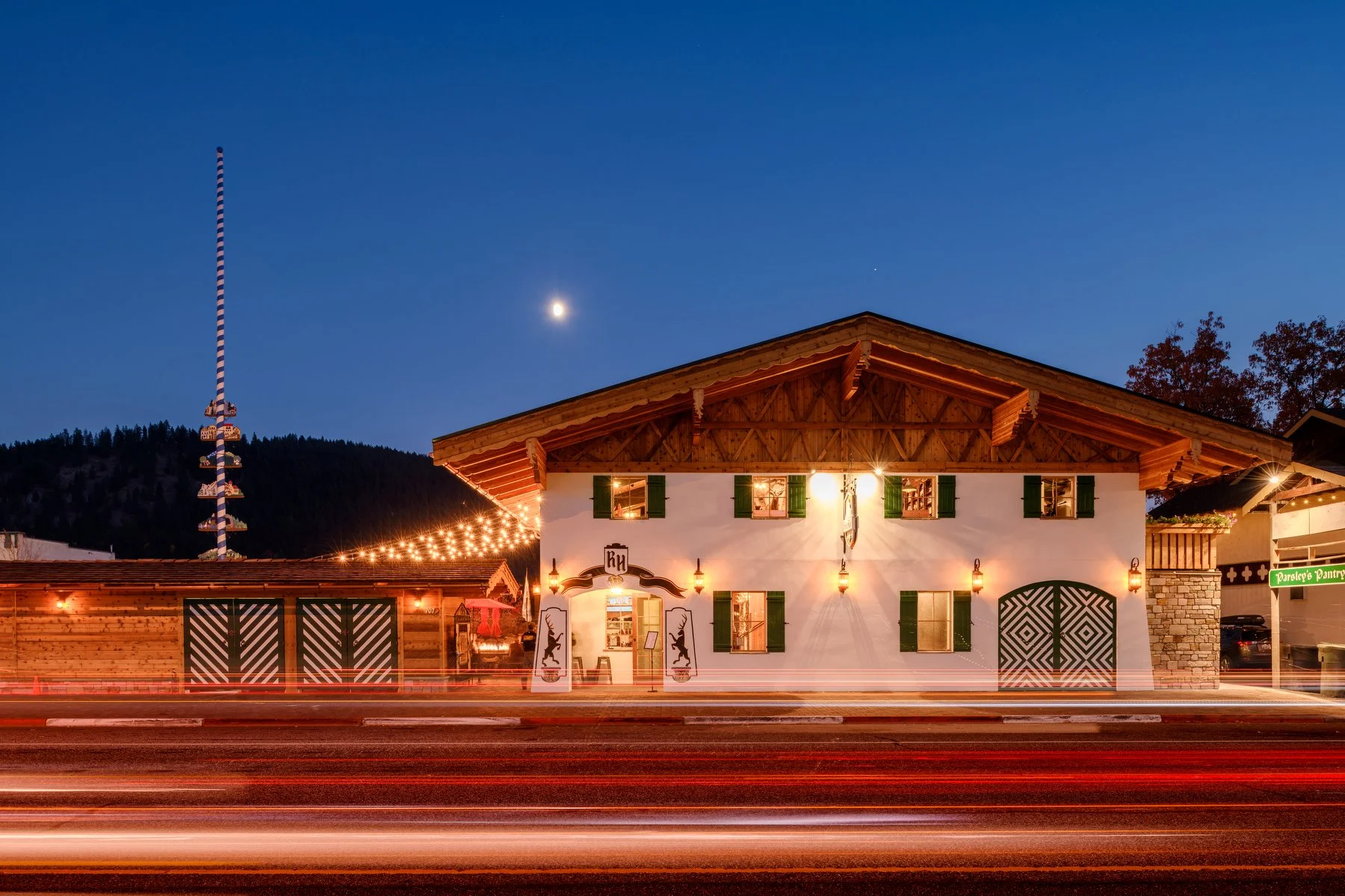 707 HWY 2, LEAVENWORTH