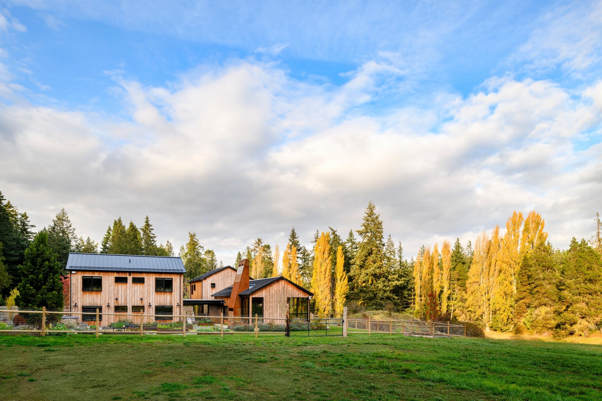 ORCAS FARMHOUSE