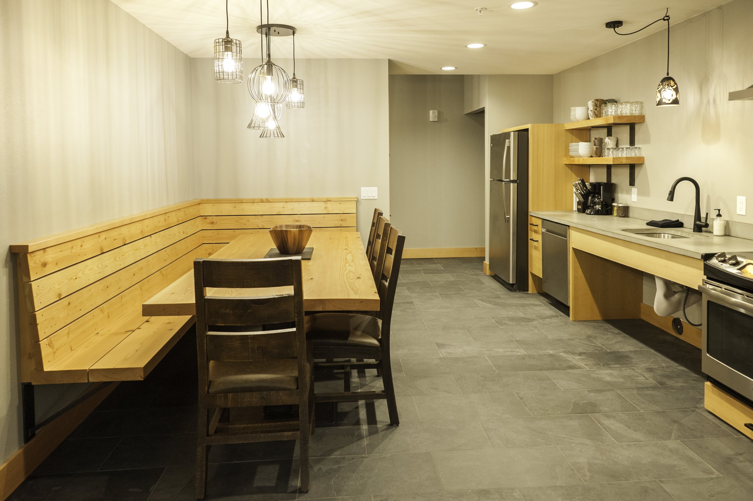 Bedard_Suites on Main St_9777.jpg