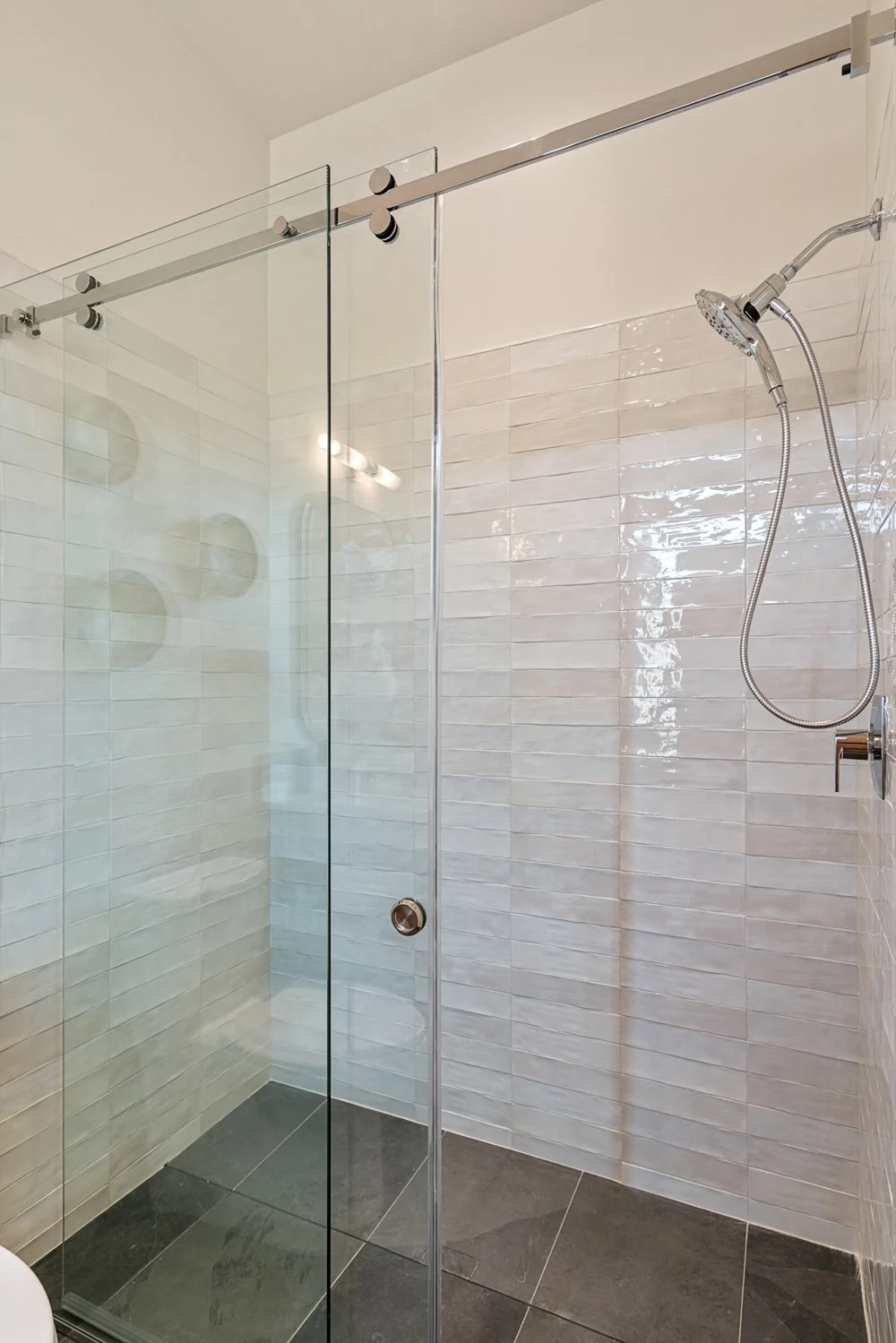 671 Ravens Home Lane interior-32.jpg