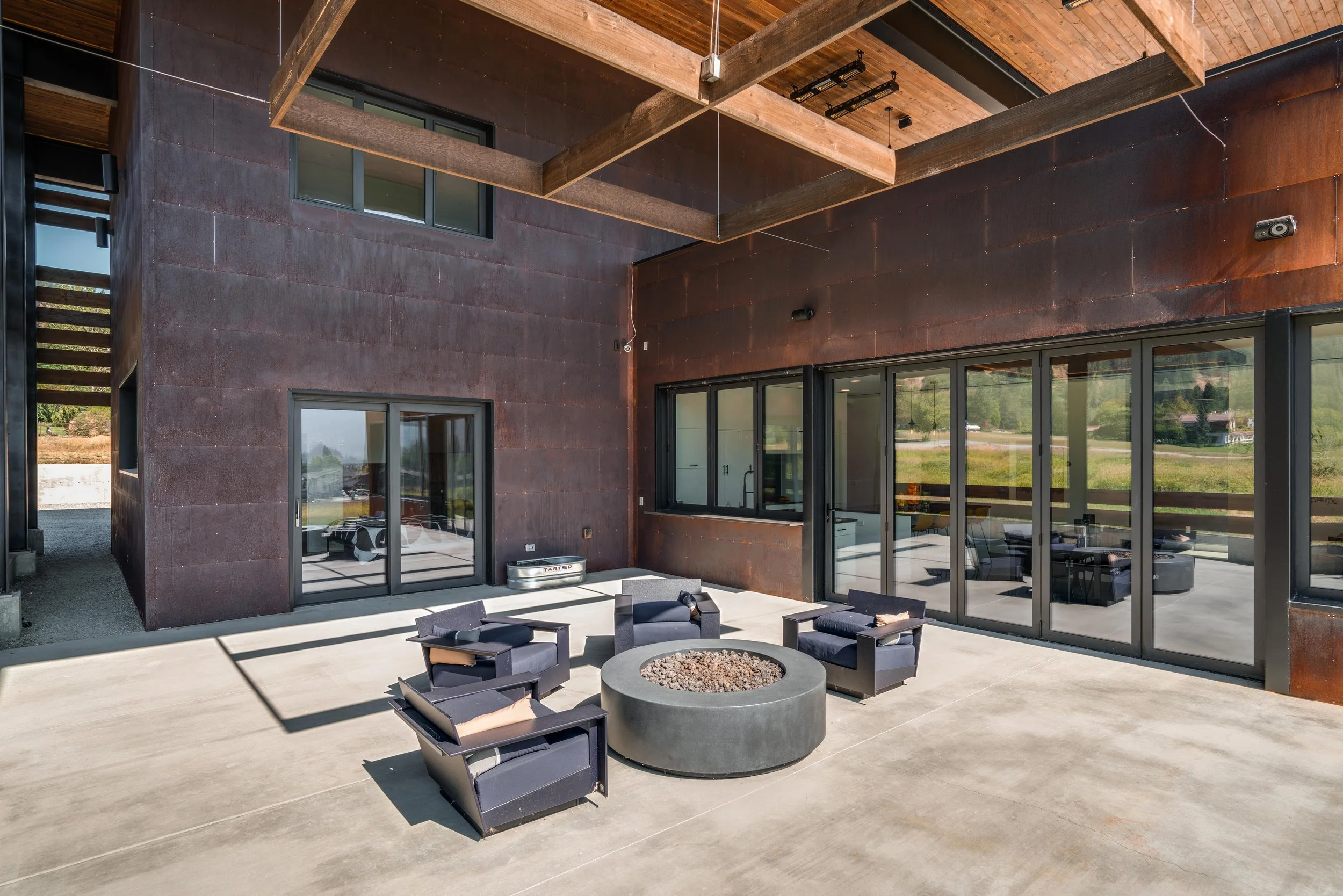 12435 Village View-9.jpg