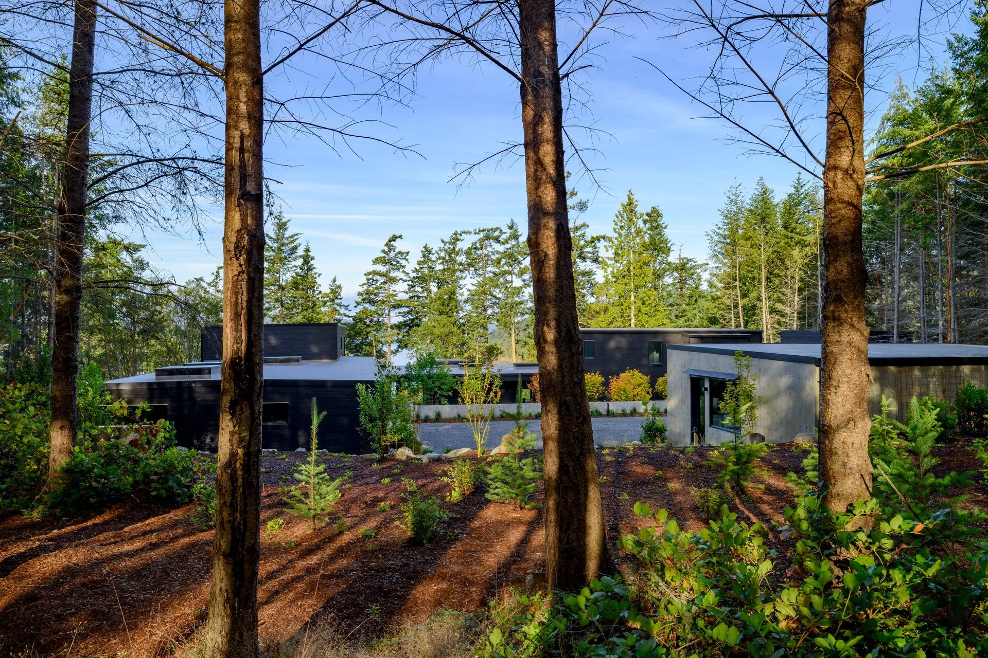 DEER HARBOR HOUSE