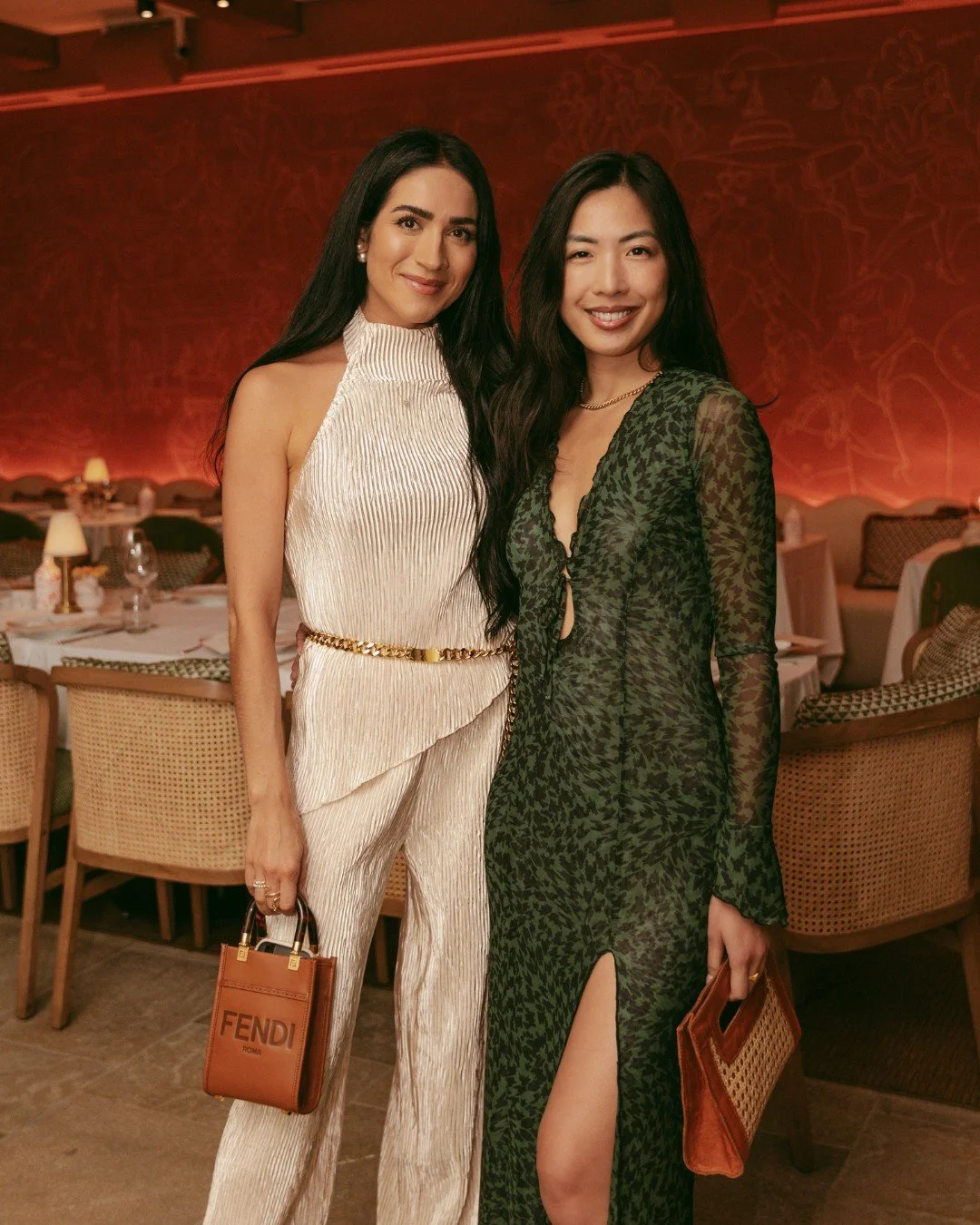 Make Sundays and Mondays your new favorite nights with Les Amis de CLAUDIE, where every prix fixe dinner shared is A Taste That Gives Back, with $5 from each menu donated to Easterseals Child Development Center. 🤍