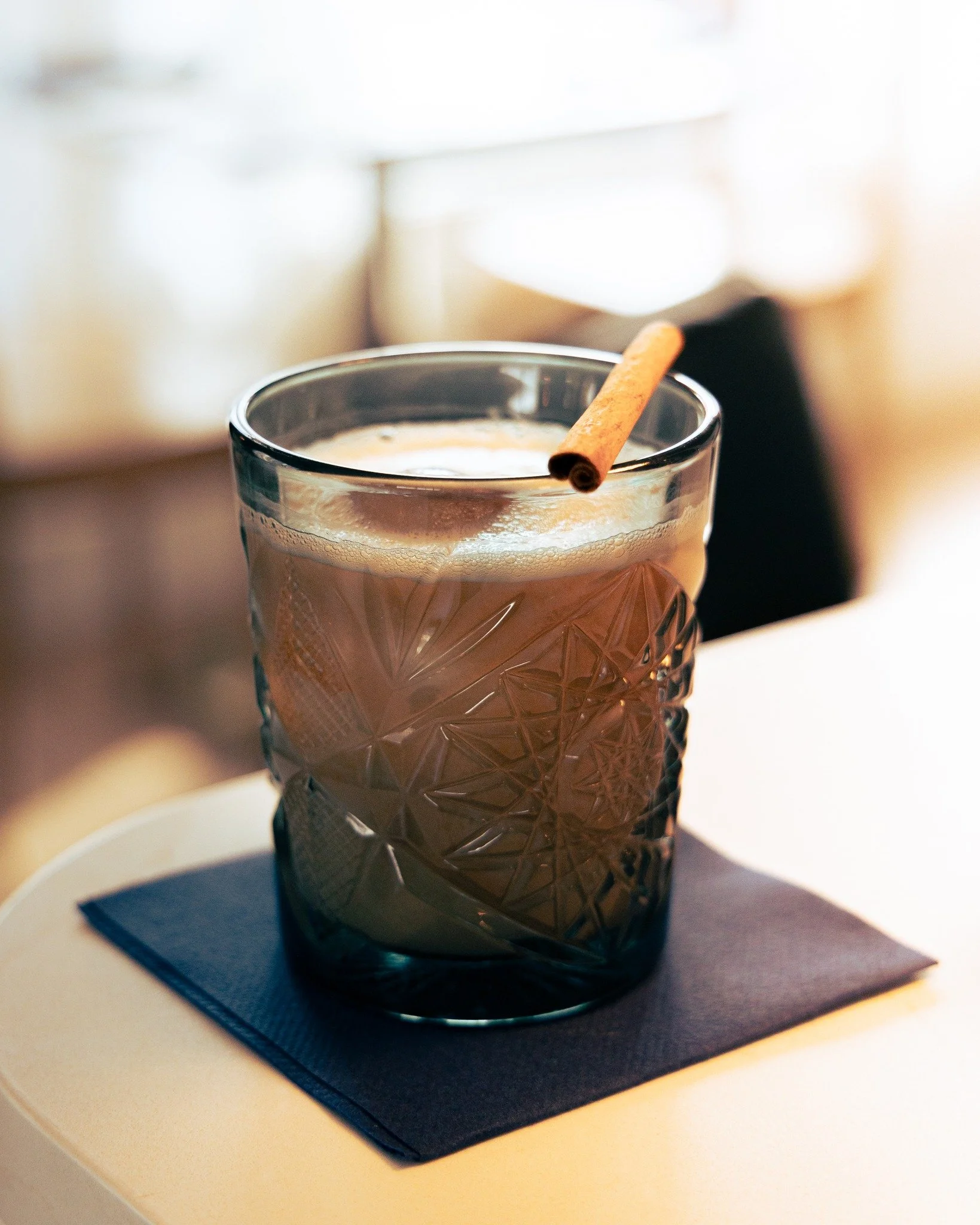 ✶CRISP APPLE WHISKEY SOUR SPECIAL✶

available until Thanksgiving at the rooftop!

bourbon, apple cider, fresh lemon juice, brown sugar cinnamon syrup, egg whites, angostura bitters, garnished with a cinnamon stick