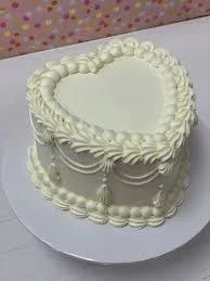 2/3 Heart-Shaped Cake Class