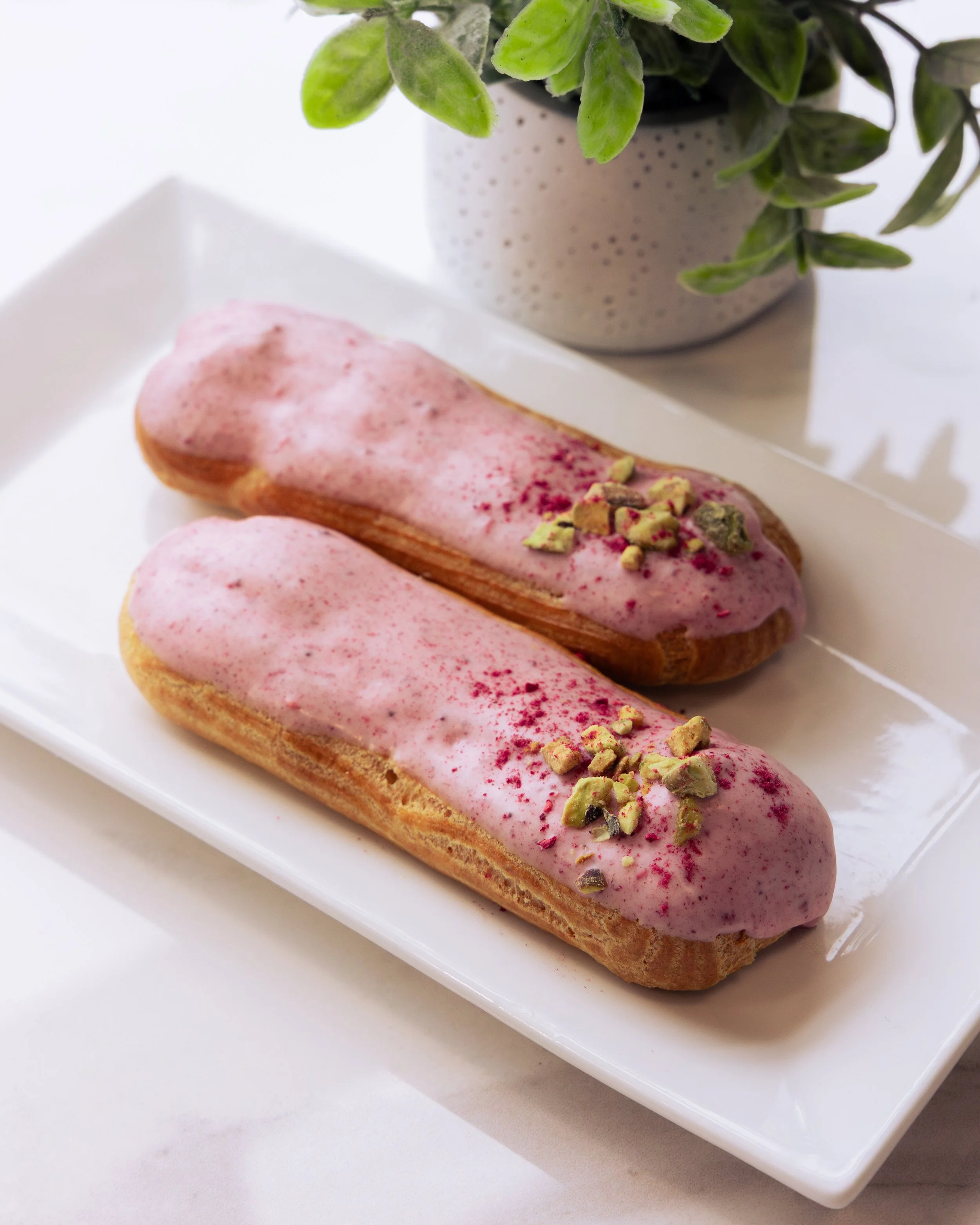2 Pack Eclairs
