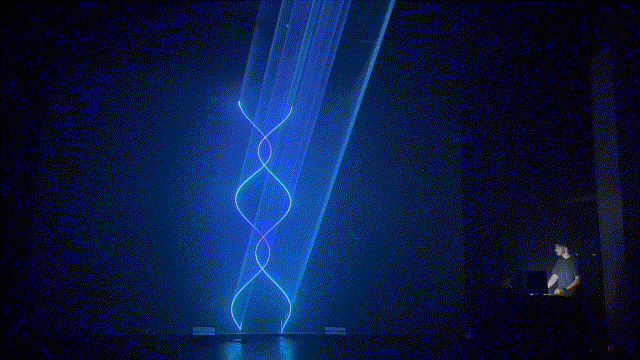 TDMovieOut.2.gif