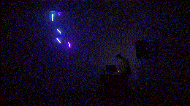 TDMovieOut.3.gif