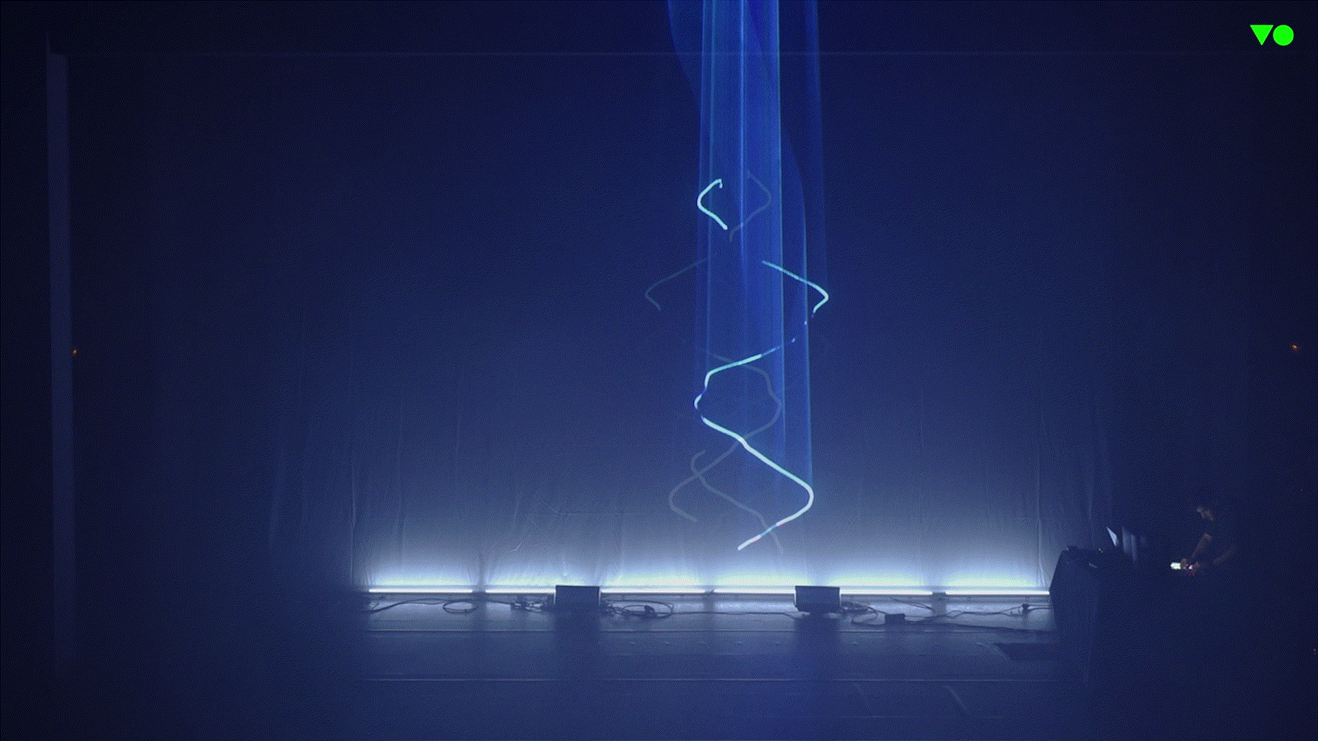 wave1.gif