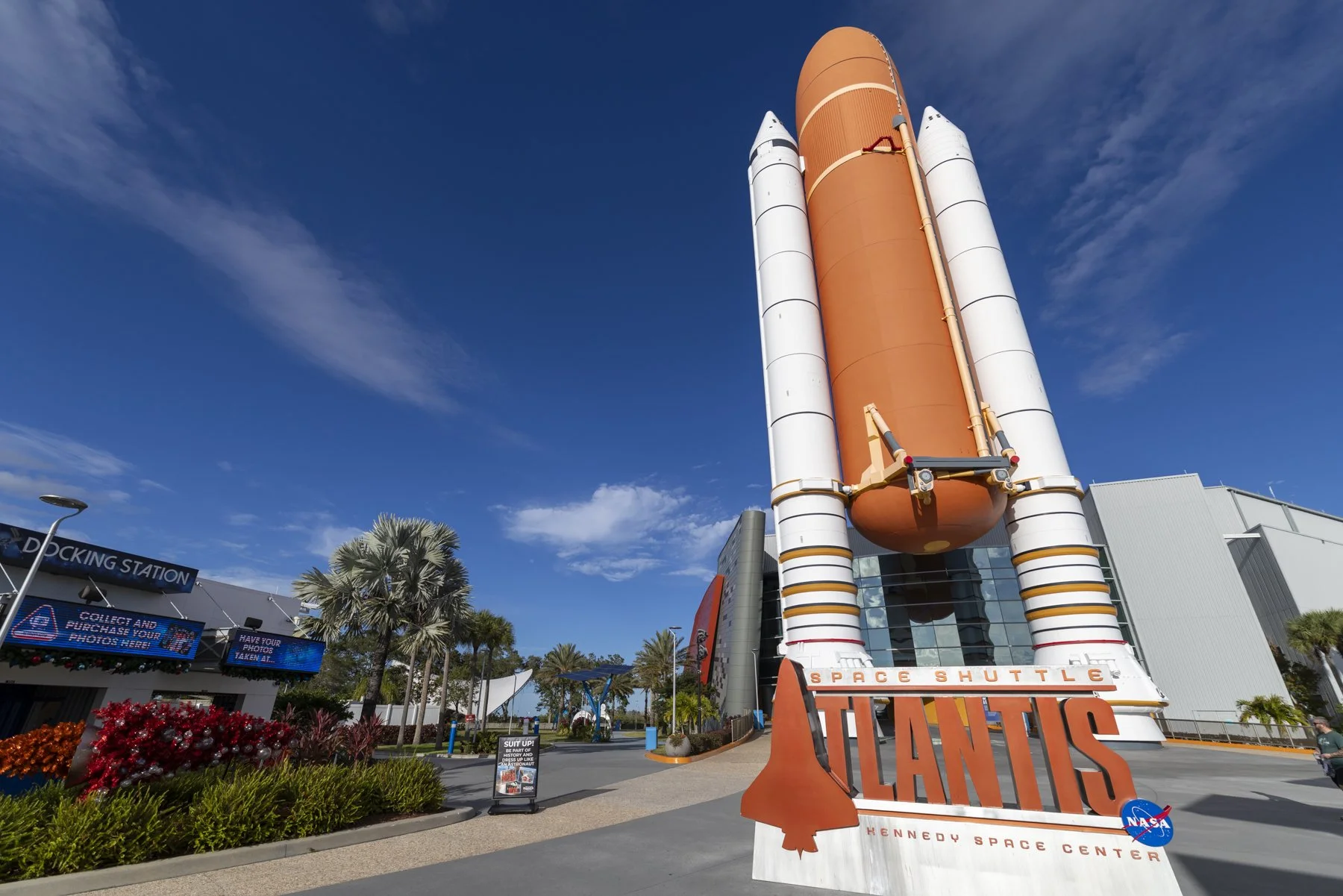 Full image of the boosters and fuel tank