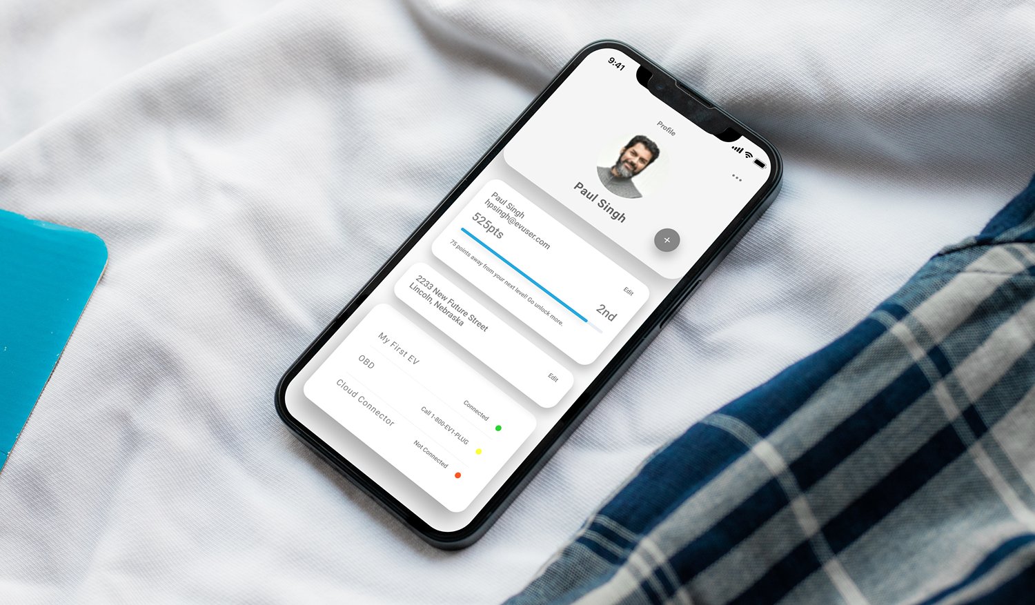 mockuuups-iphone-13-mockup-on-bed.jpeg