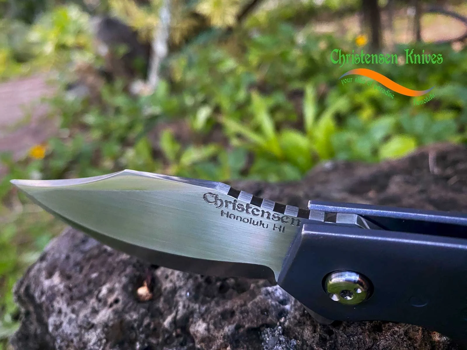 christensen-knives-gatherer-moonbase-62026-2.jpg
