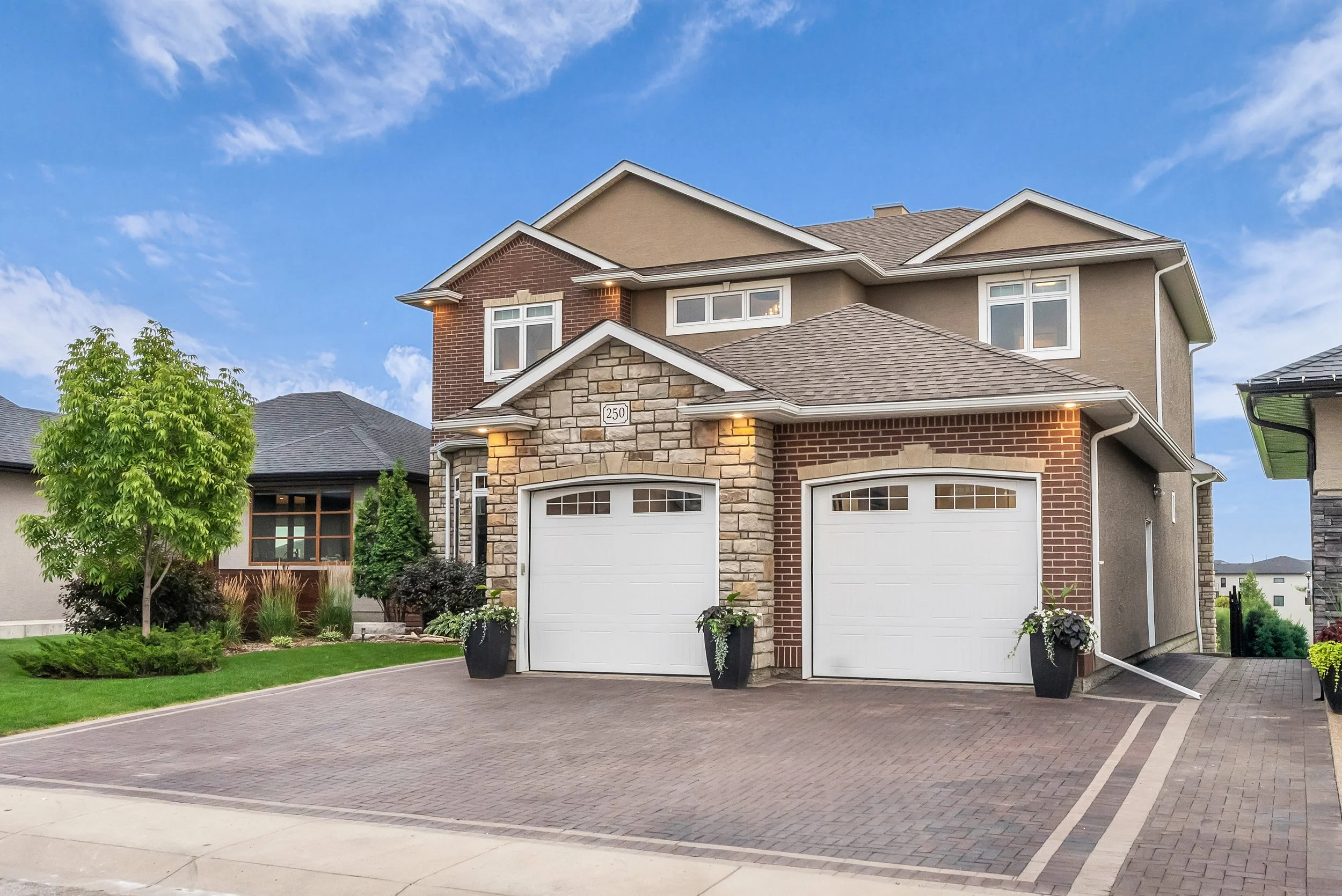 250 Whalley Cres (2 of 78).jpg