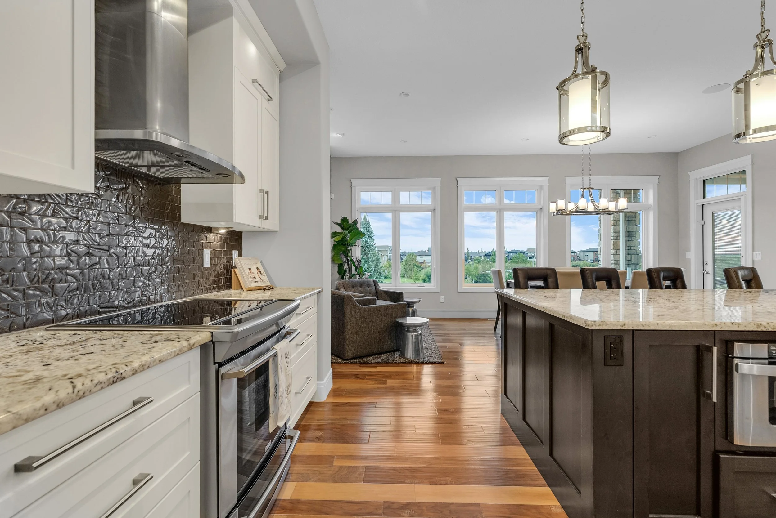250 Whalley Cres (12 of 78).jpg