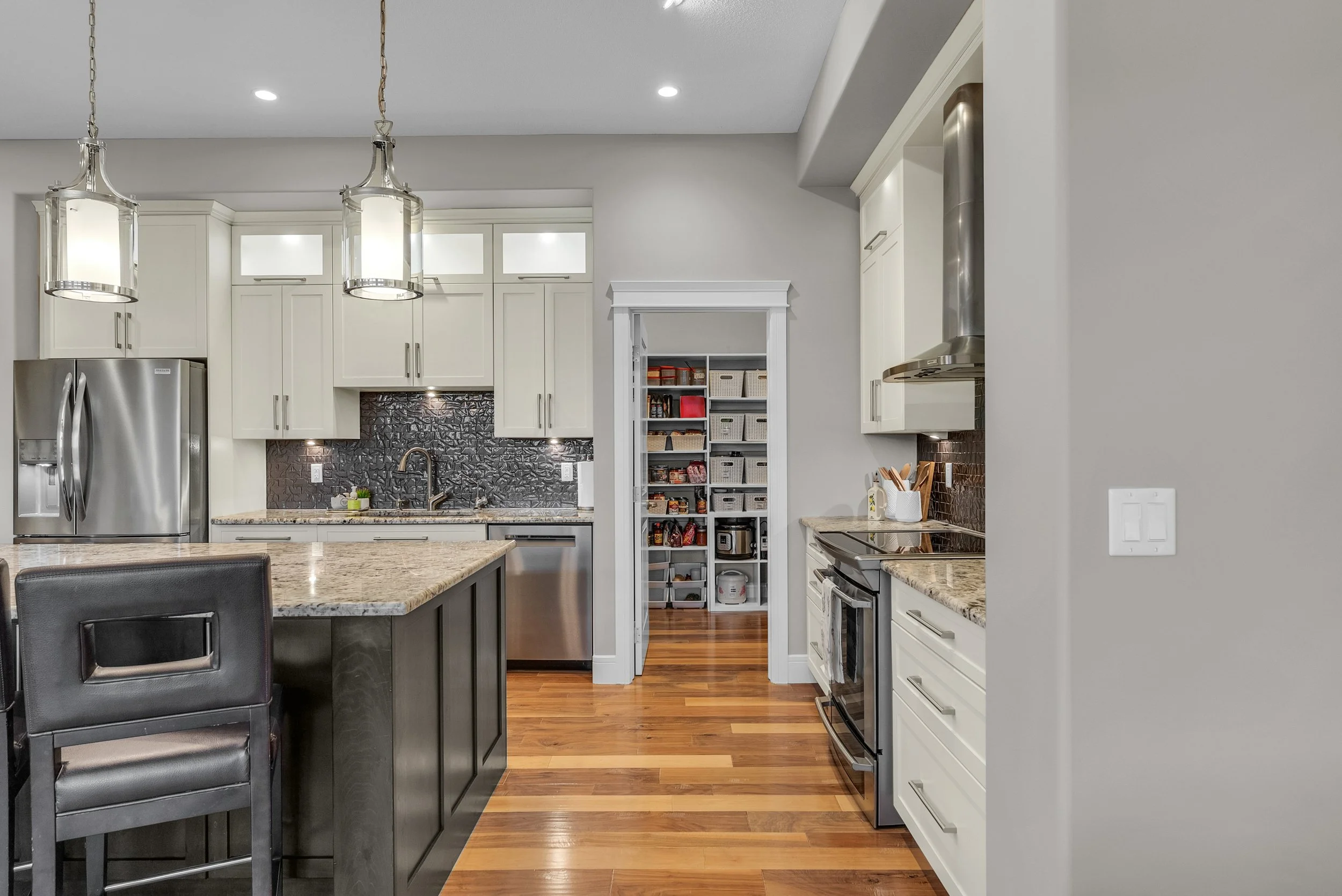 250 Whalley Cres (13 of 78).jpg
