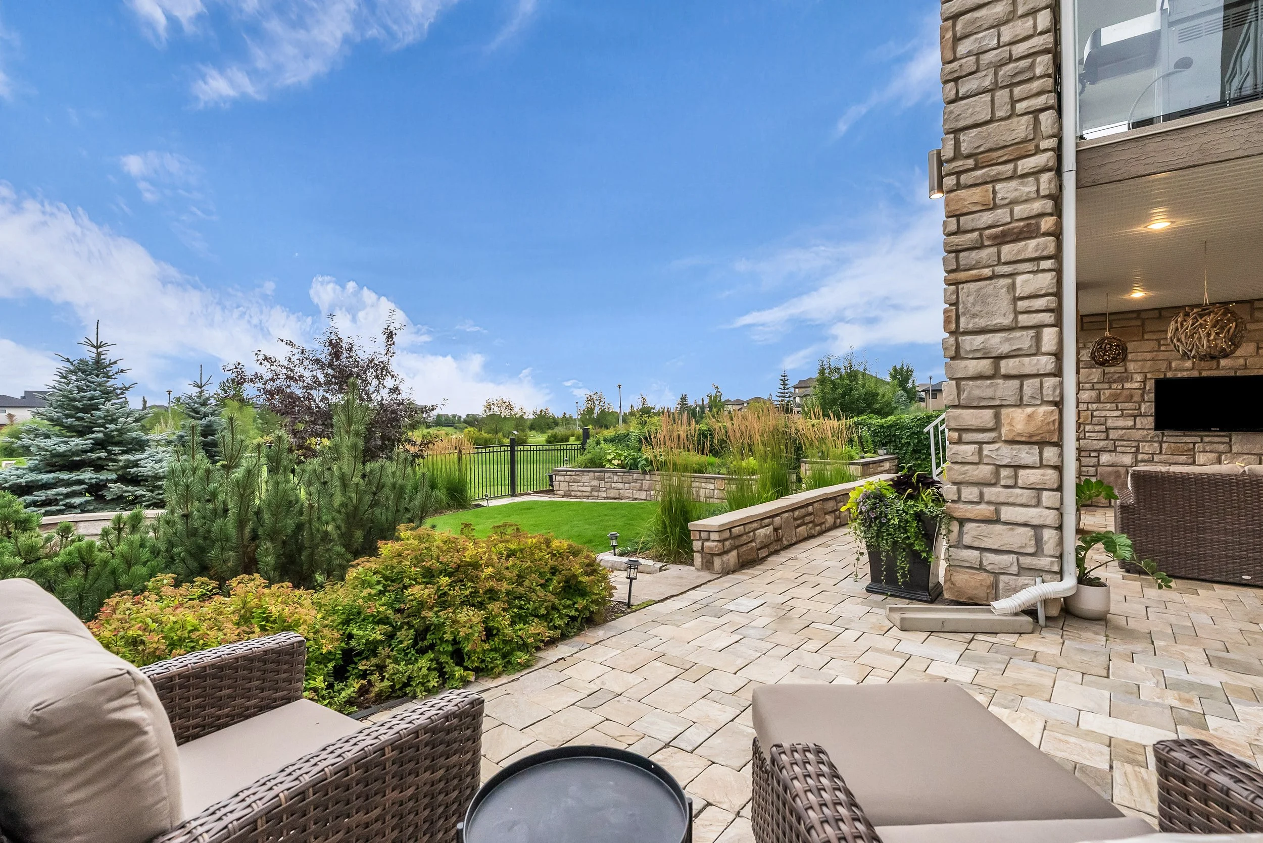 250 Whalley Cres (66 of 78).jpg