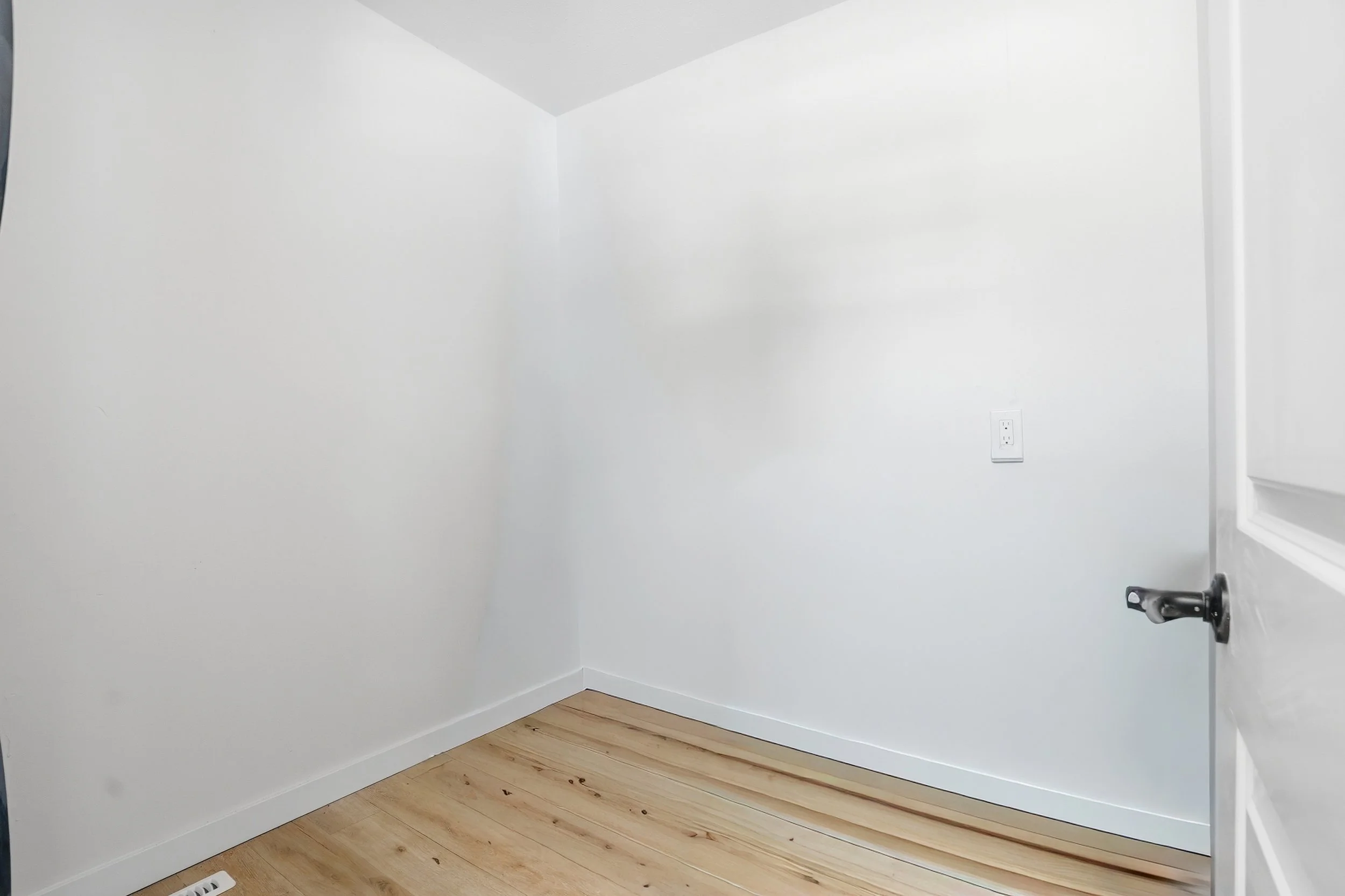 421 Ave X N (26 of 29).jpg