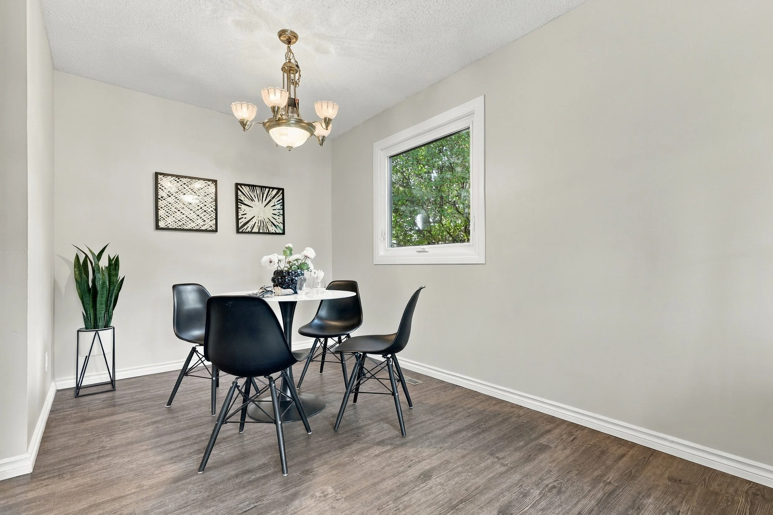 3718 Taylor St E Saskatoon, SK, Canada (8 of 40).jpg