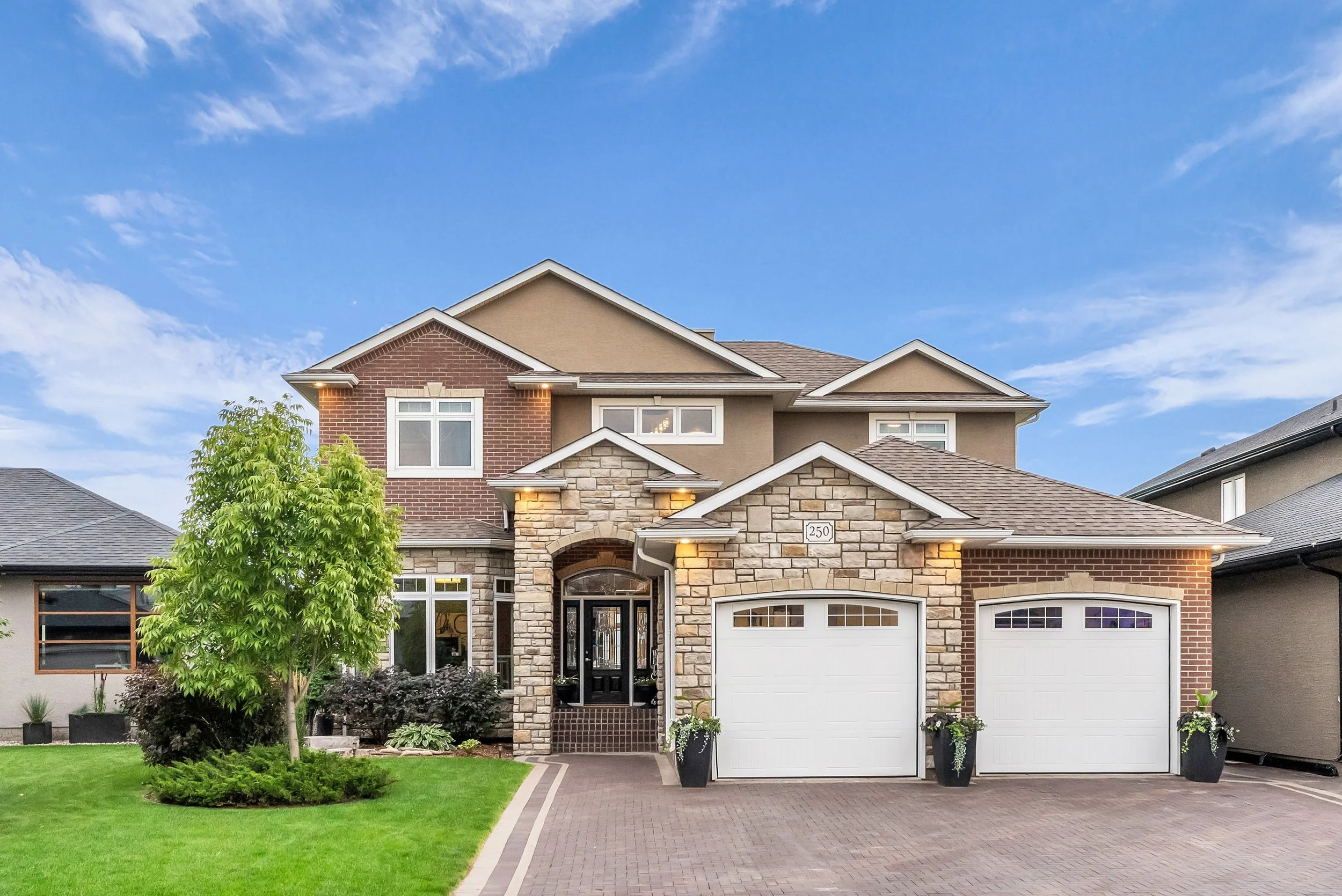 250 Whalley Cres - New listing!