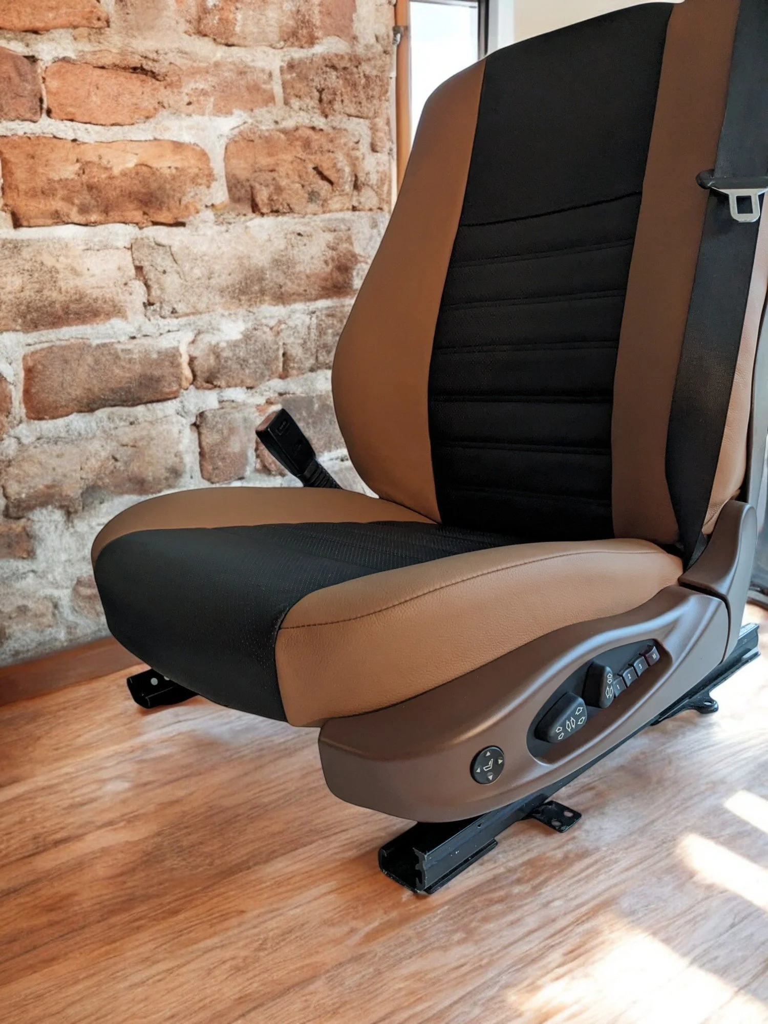 BMW SEATS 05-Photoroom.jpg