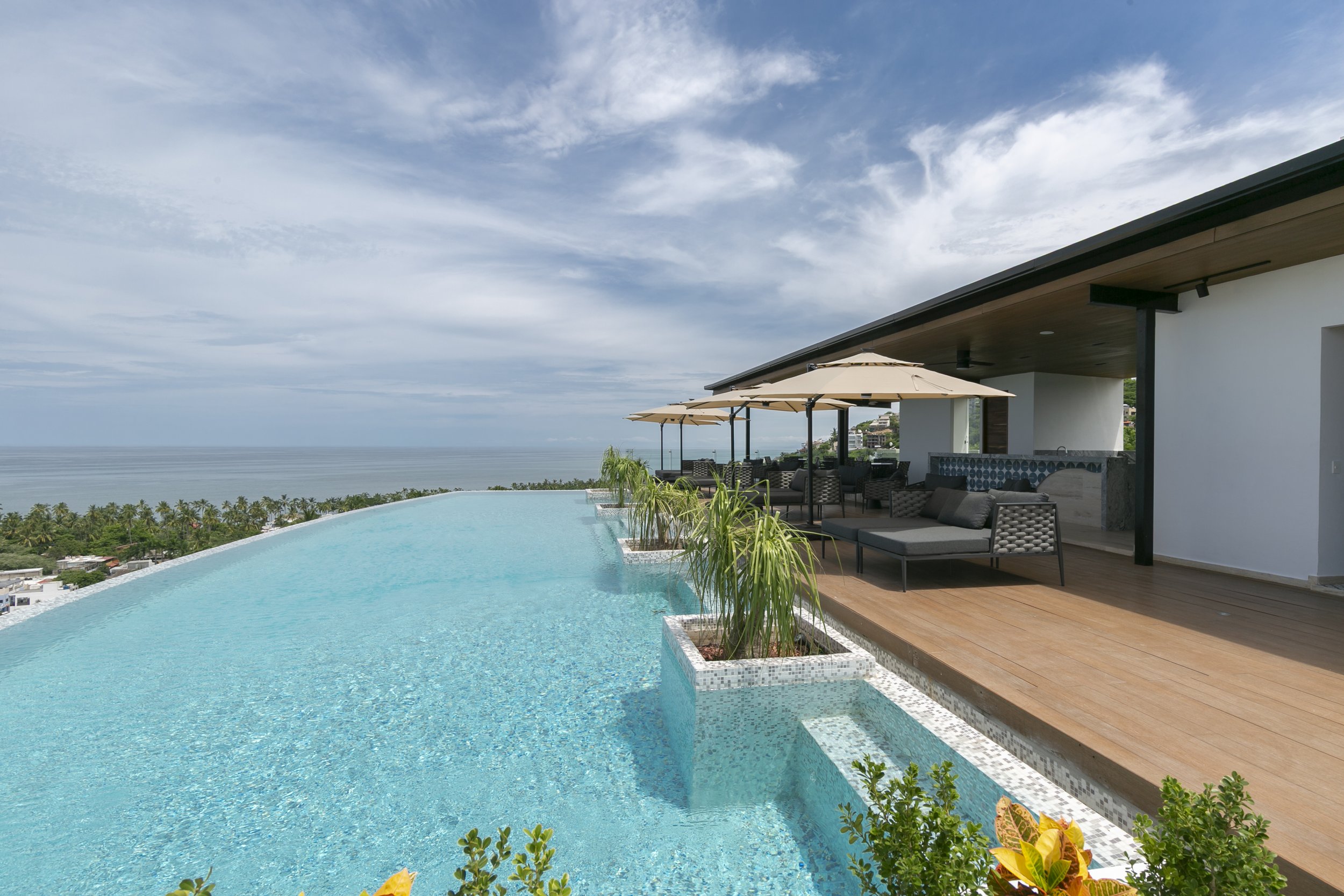 rooftop infinity pool