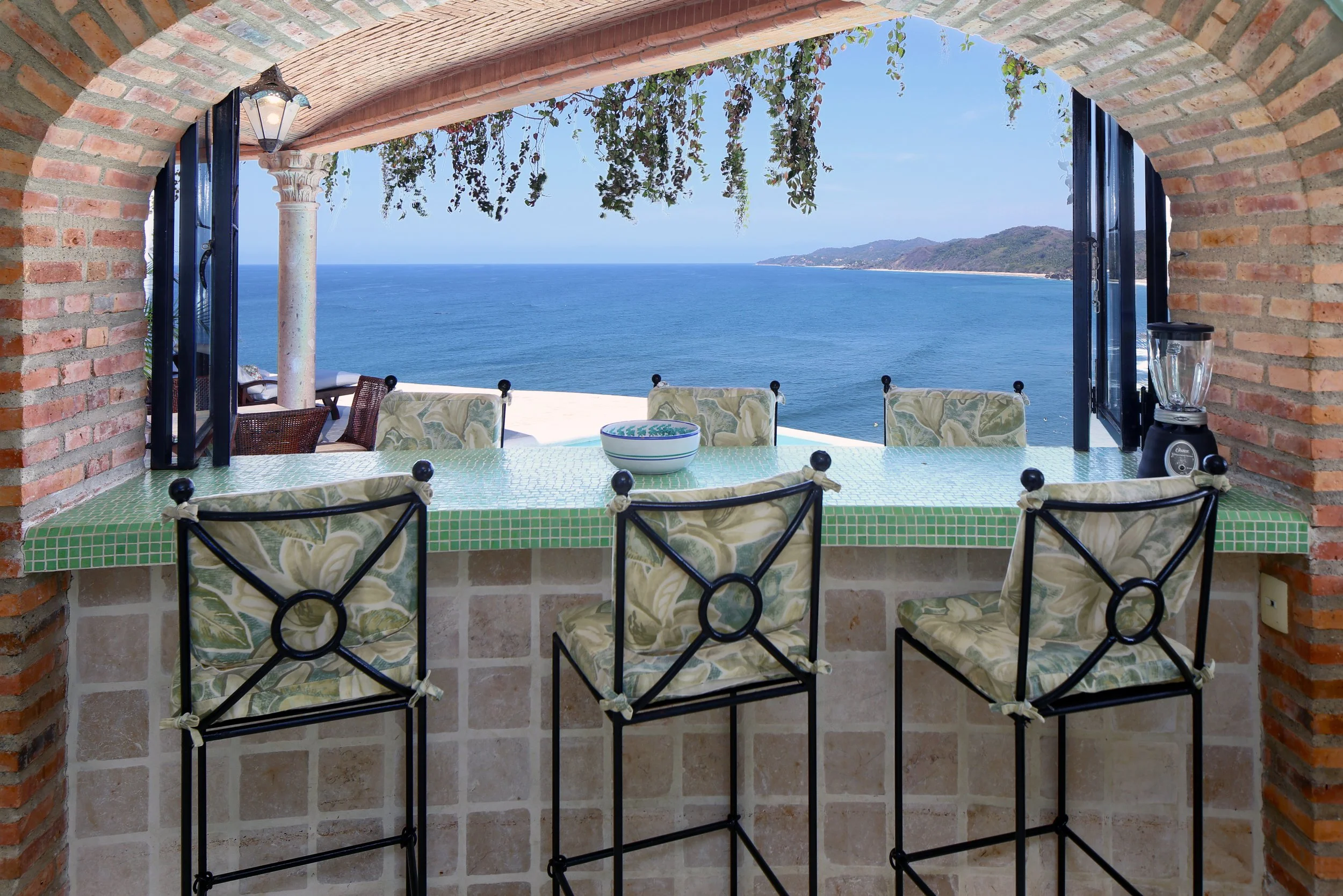 Gran Villa Main Floor tropical terrace