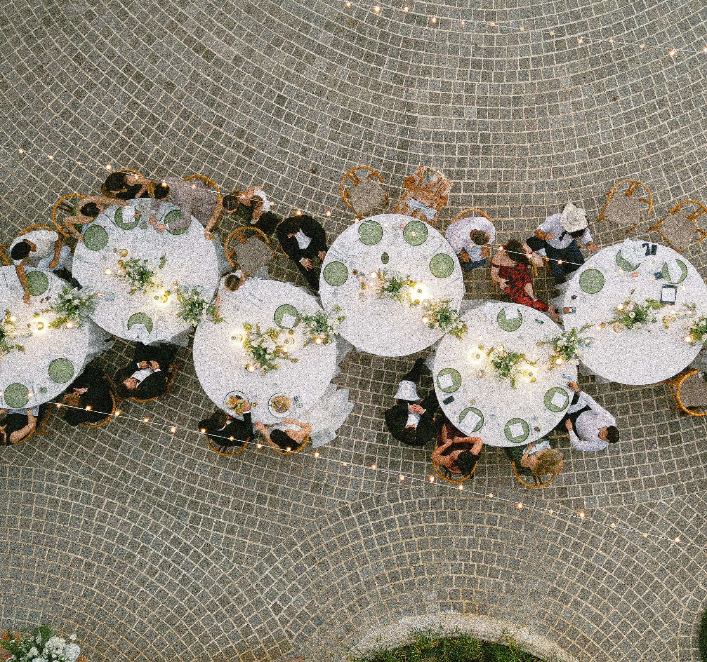 la-gran-villa-sayulita-wedding-reception-table-decor.jpg