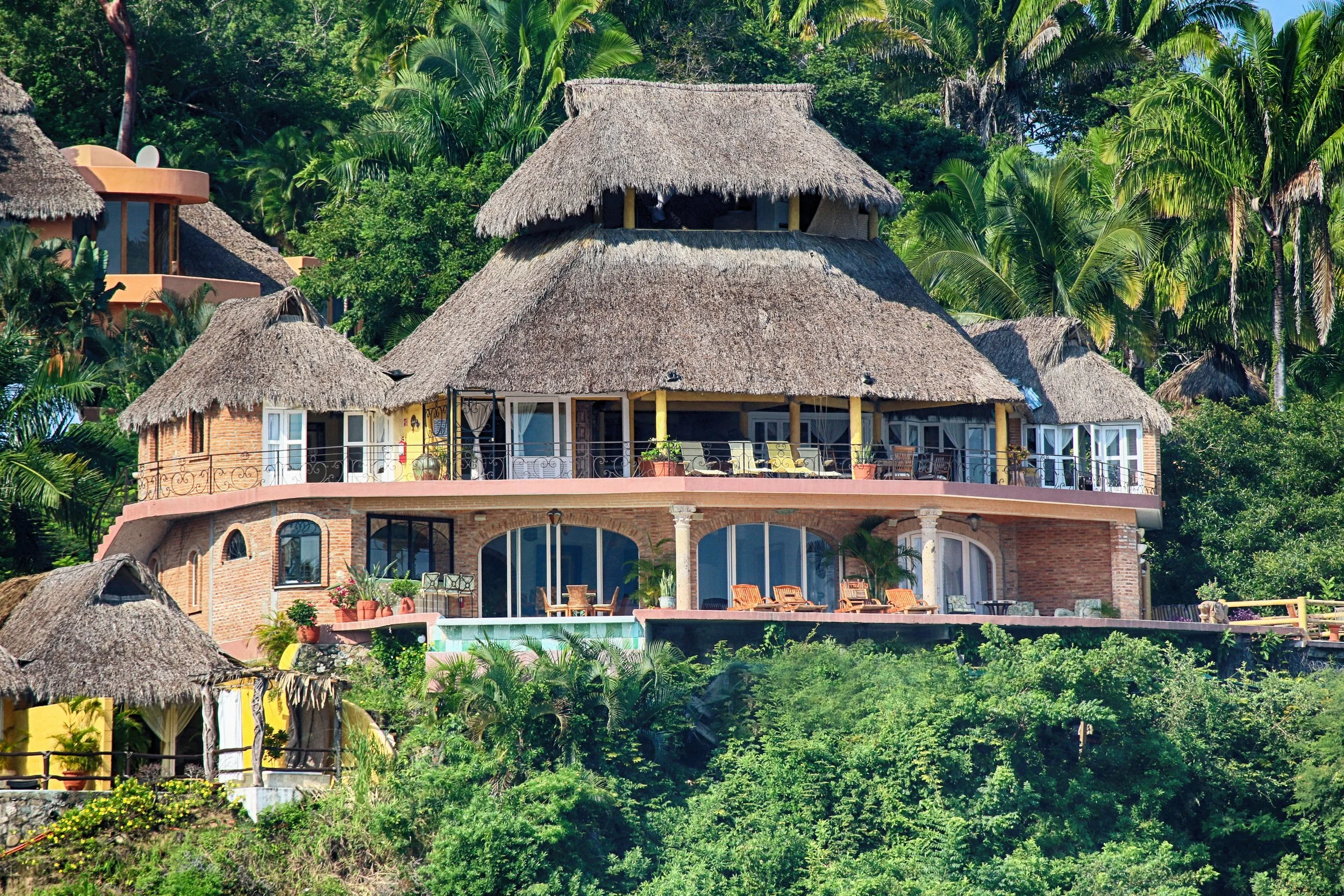Gran Villa Main Floor ocean-view accommodation