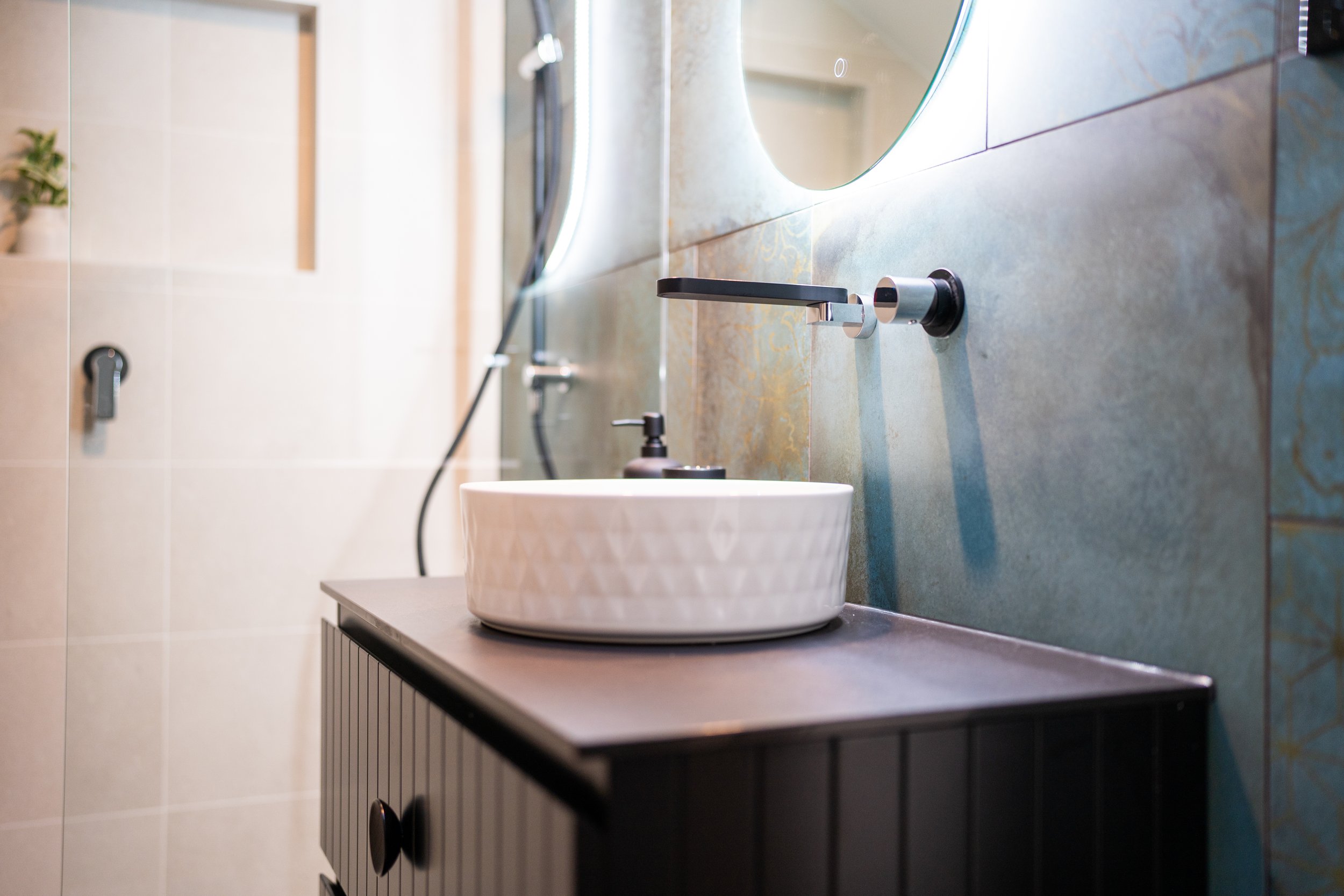 Croyden Bathoom 2-13.jpg