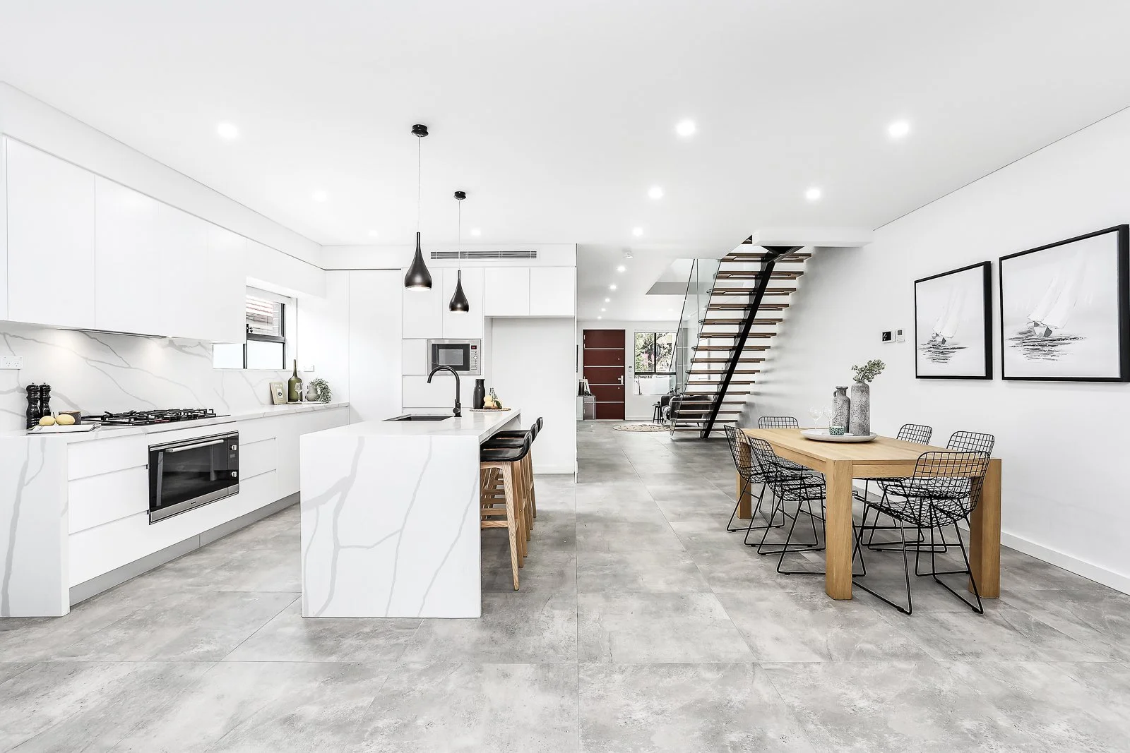 Web_41 Lauma Avenue, Greenacre-3.JPG
