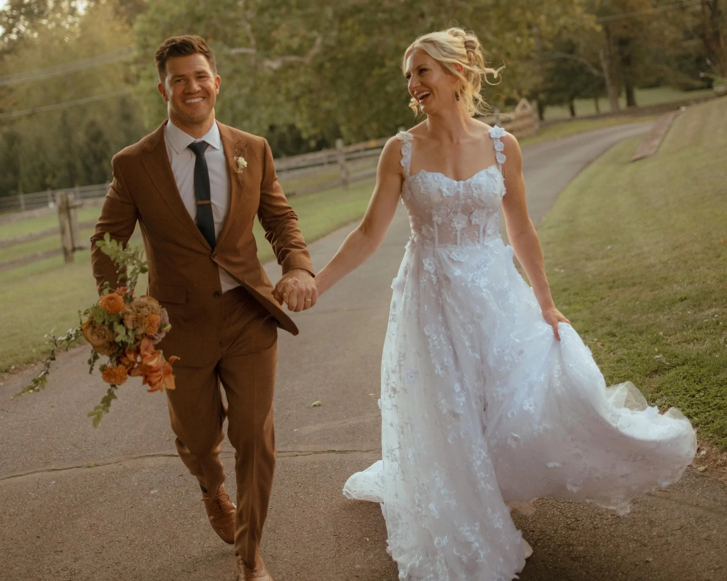 DREAMY RUNNING BOUQUET RESIZED TO WEBSITE.jpg