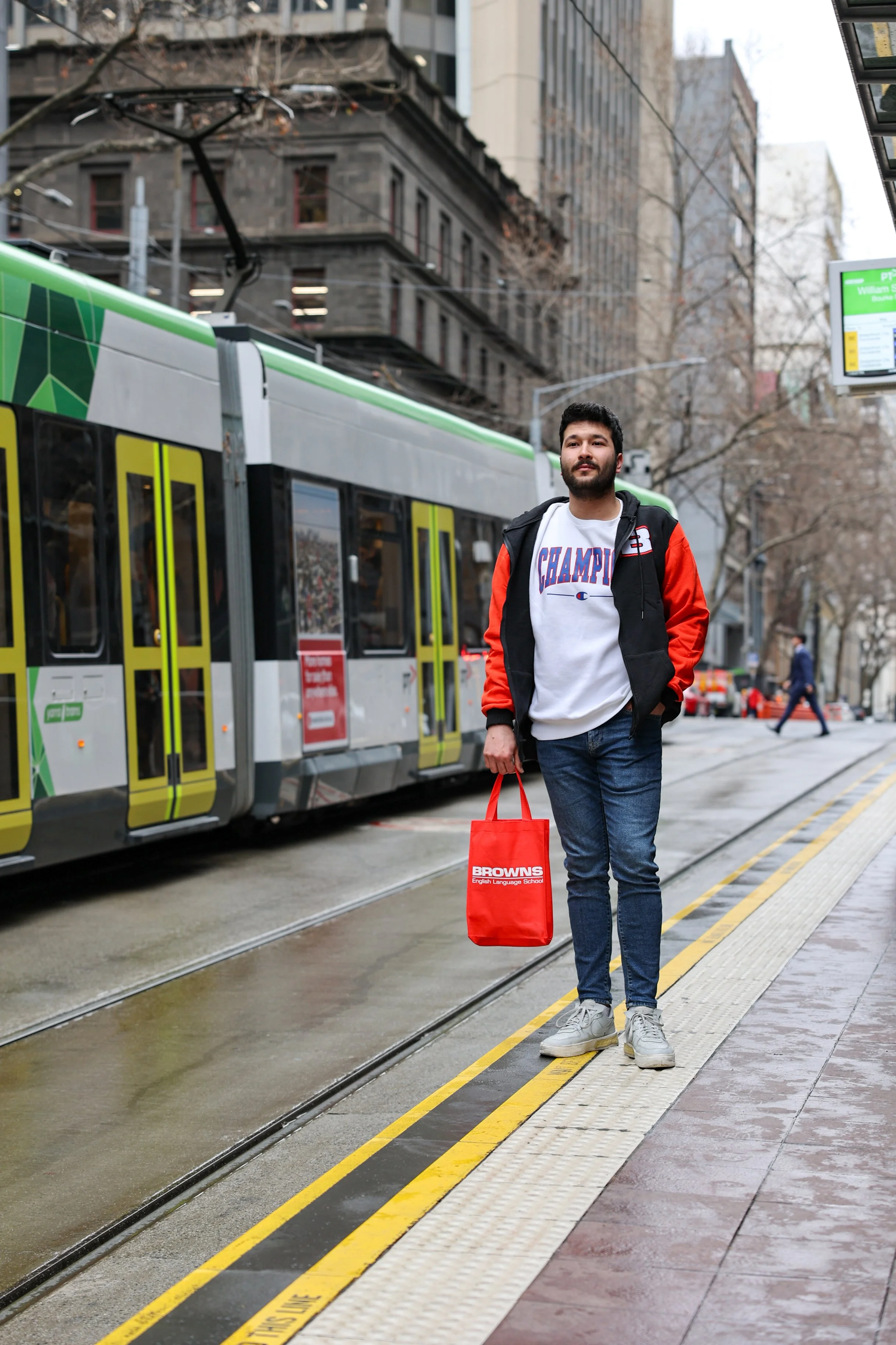 BROWNS English Language School