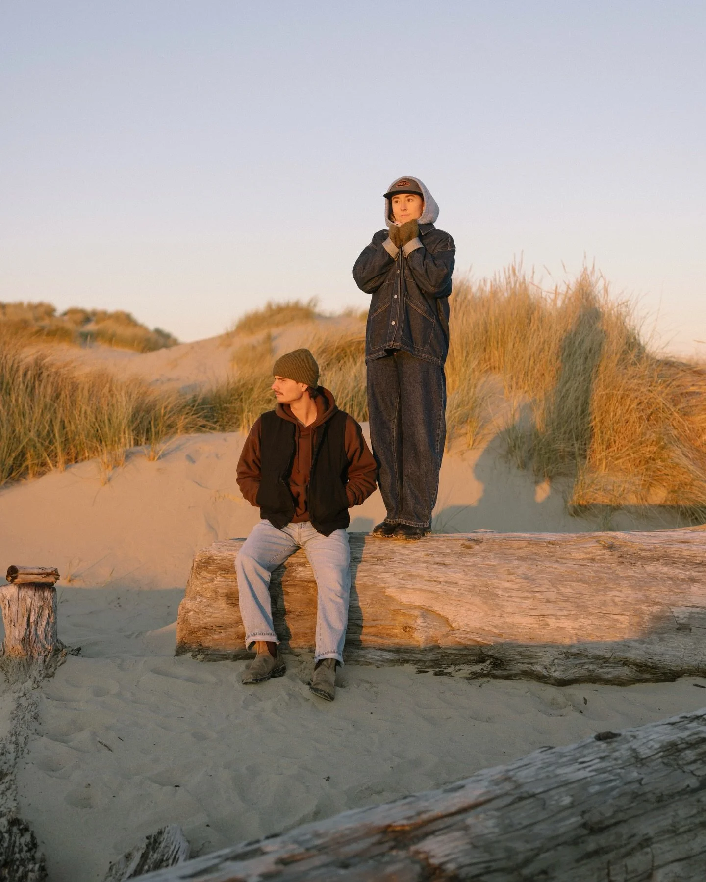 When your friend ask if you want to drive to the coast  to take their photos to celebrate their 5 Year Anniversary you say yes IMMEDIATELY! &mdash; I&rsquo;ll be sharing a few moments from Kari &amp; Eric&rsquo;s session only because there&rsquo;s so