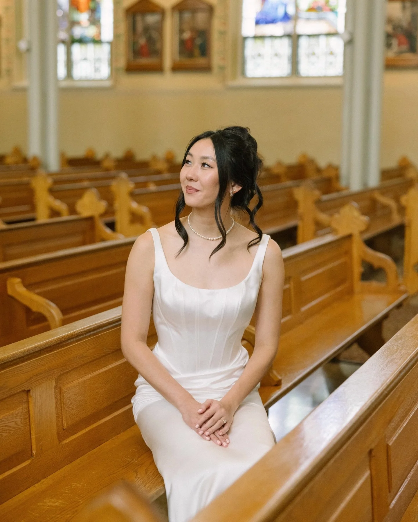 St Mary&rsquo;s Catholic Parish in Mt. Angle might be one of the most beautiful buildings I&rsquo;ve ever stepped into. ✨ 

When Gracie and Aaron mentioned that they were getting married in a Catholic Church, I had a feeling it would special, so duri