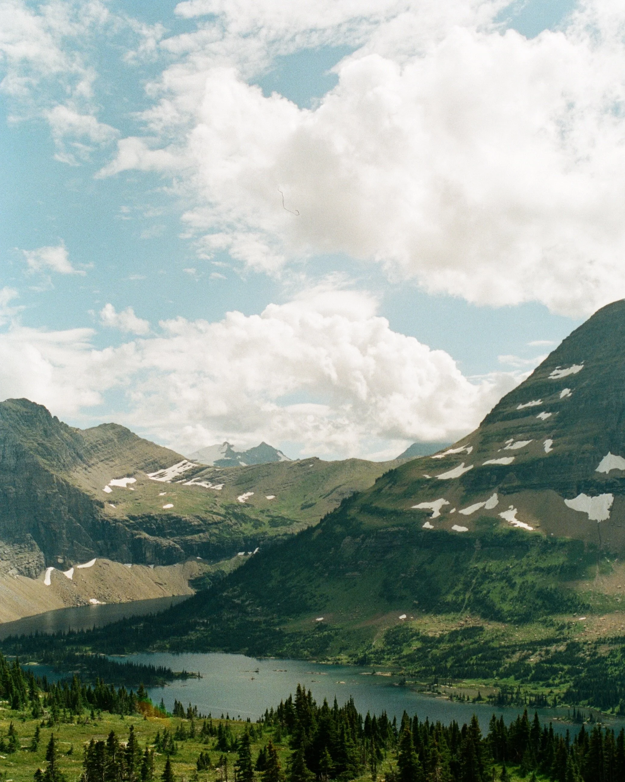 Signing off + heading to the mountains. 🏔️✌🏽

-

#gabrielramirezphotography #indiefilmlab #montana #35mm #travelfilmphotographer