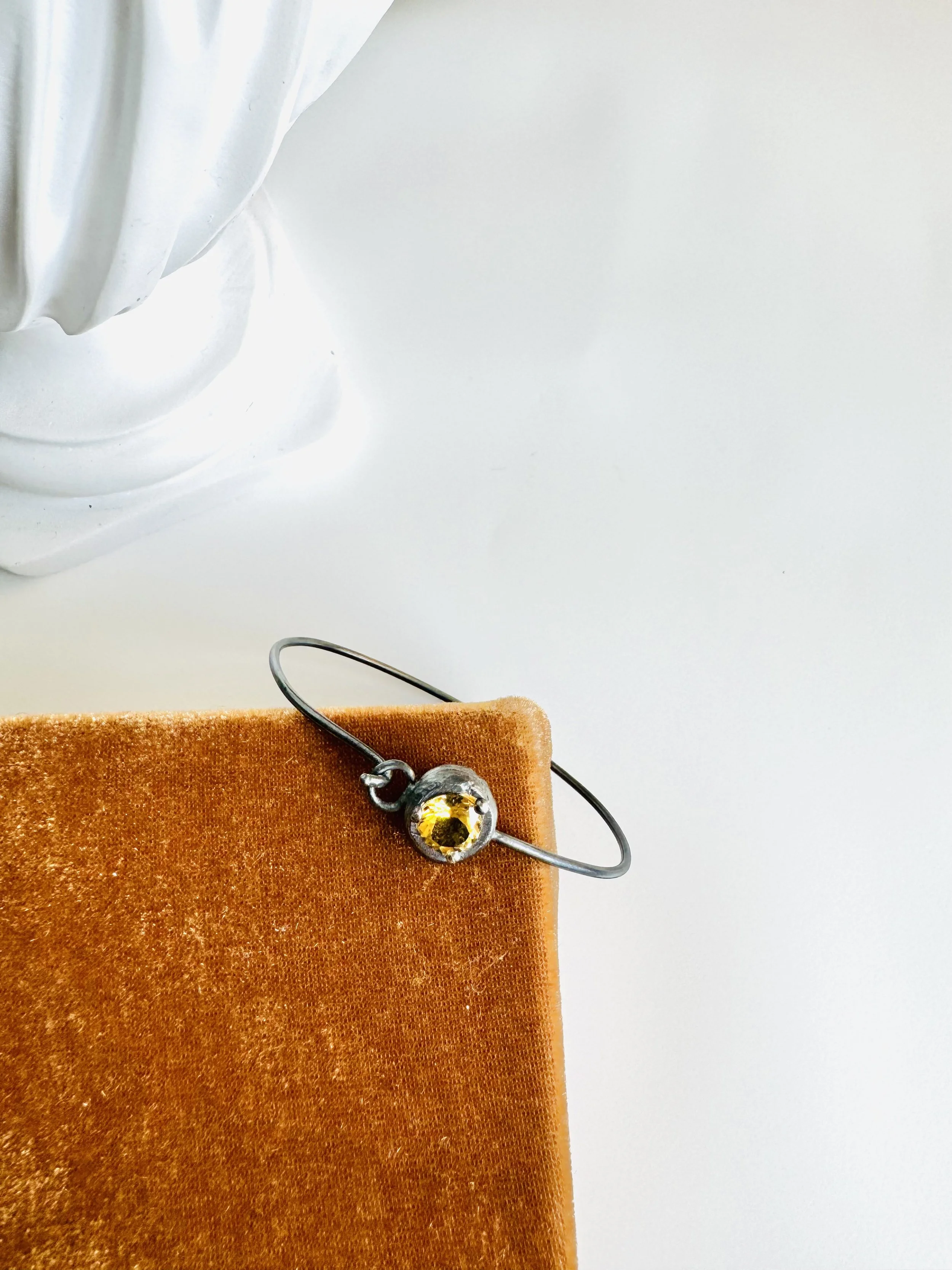 GEMMA_CITRINE_BRACELET_STILL2.jpg